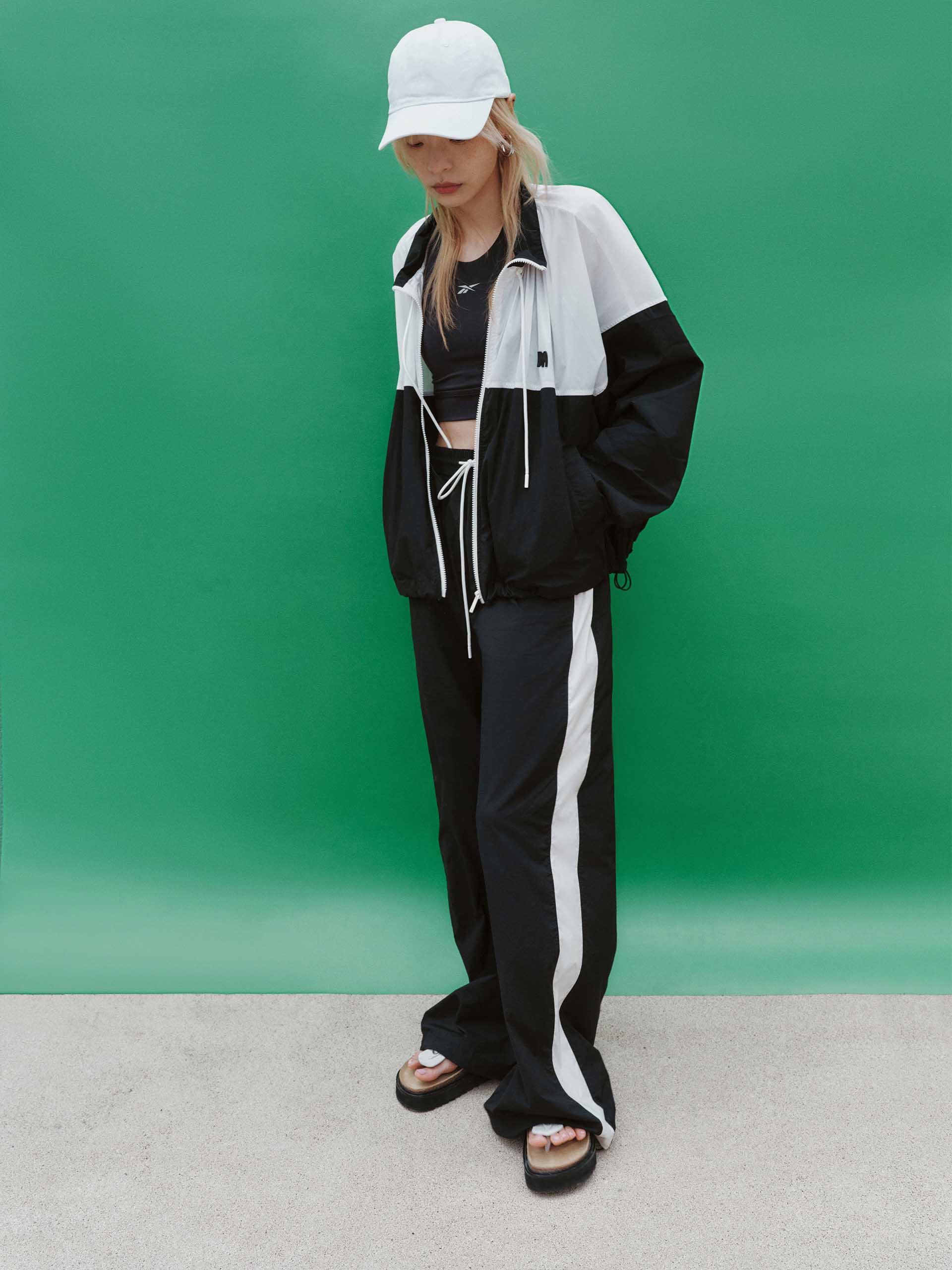 MO&Co. Women's Color Block Zipper Sun Protection Jacket in Black