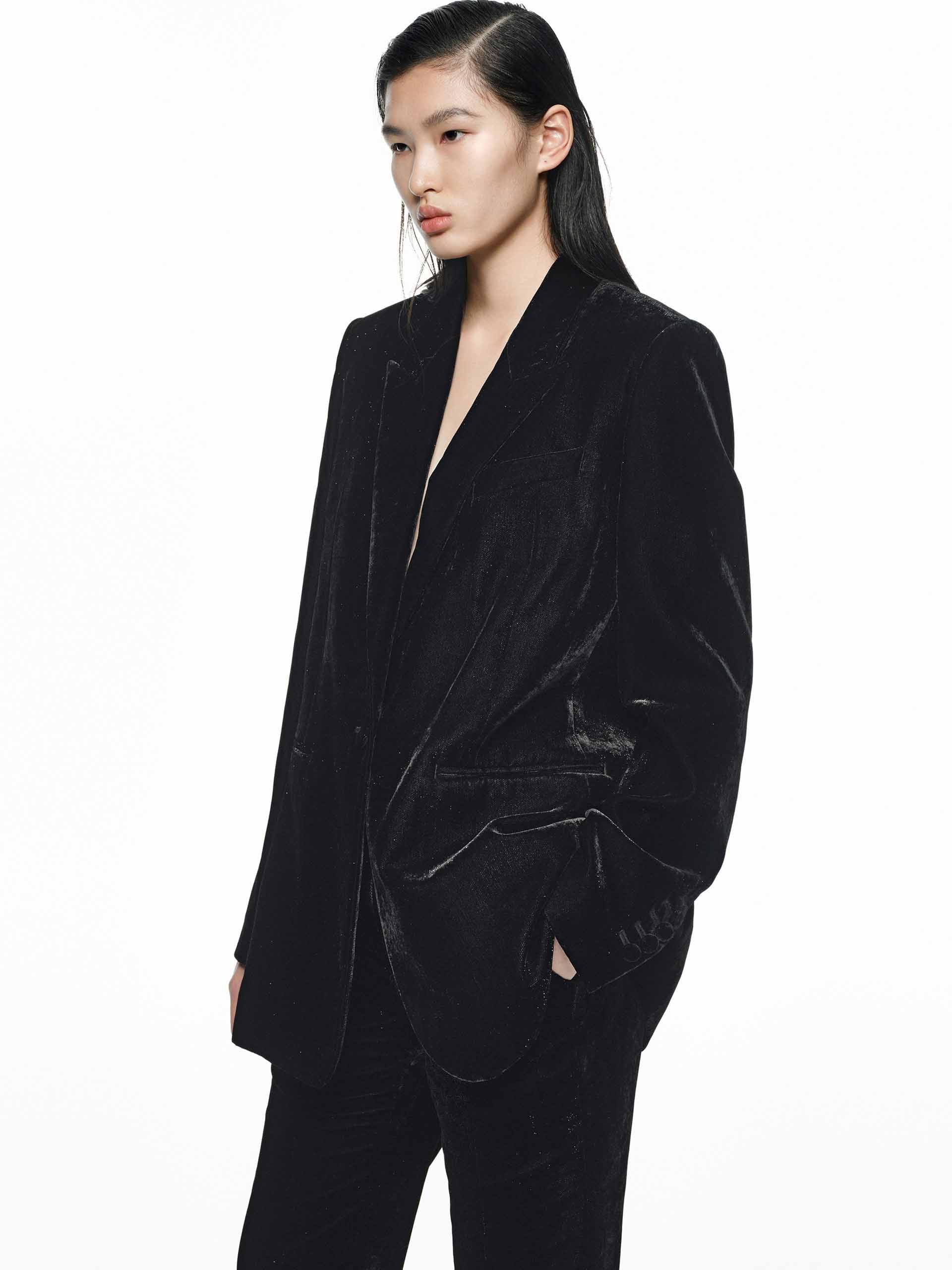 MO&Co. Women's Single Breasted Velvet Formal Blazer in Black