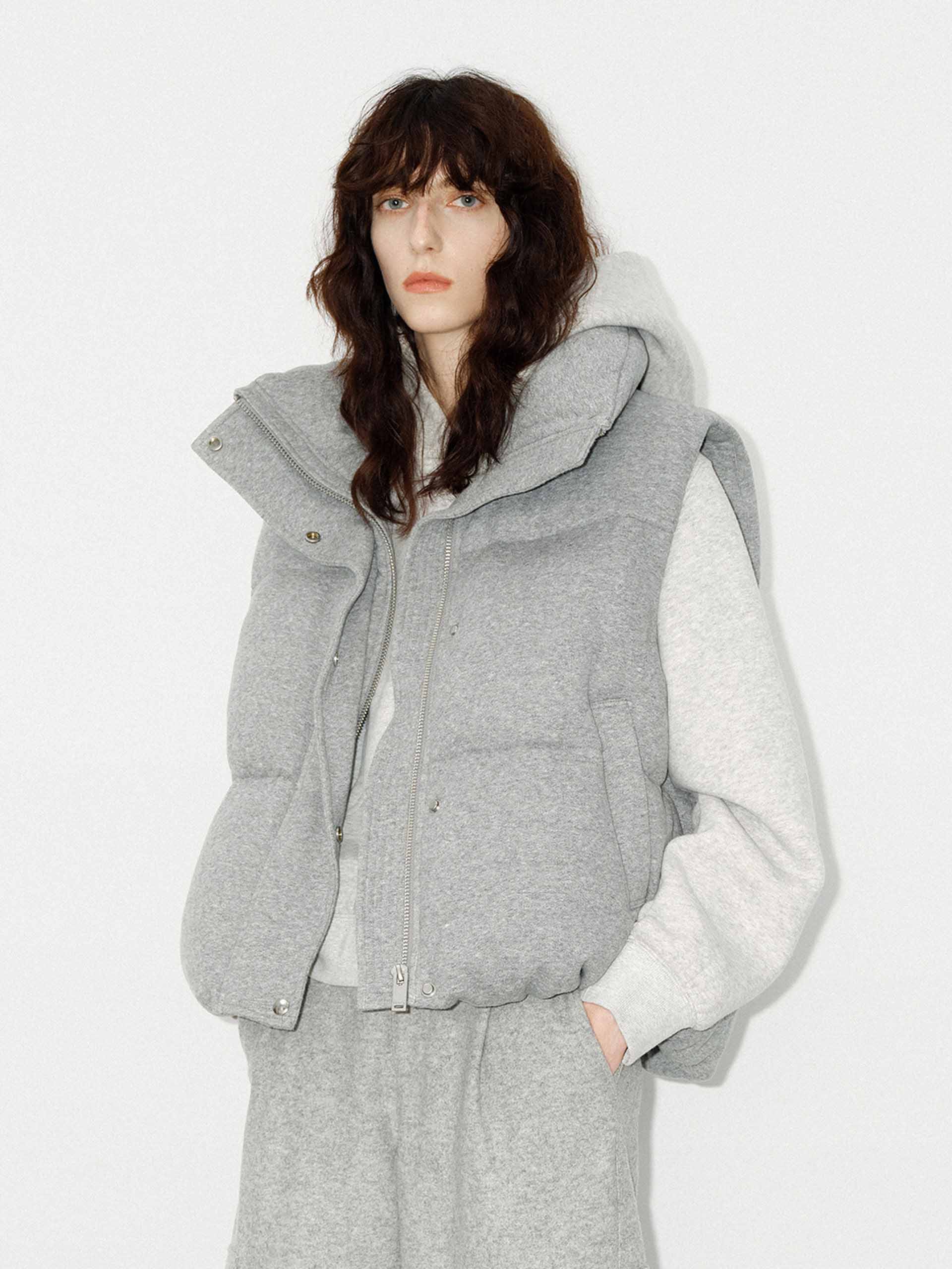 MO&Co. Women's Pure Soft Cotton Shell Funnel Neck Casual Down Vest in Grey