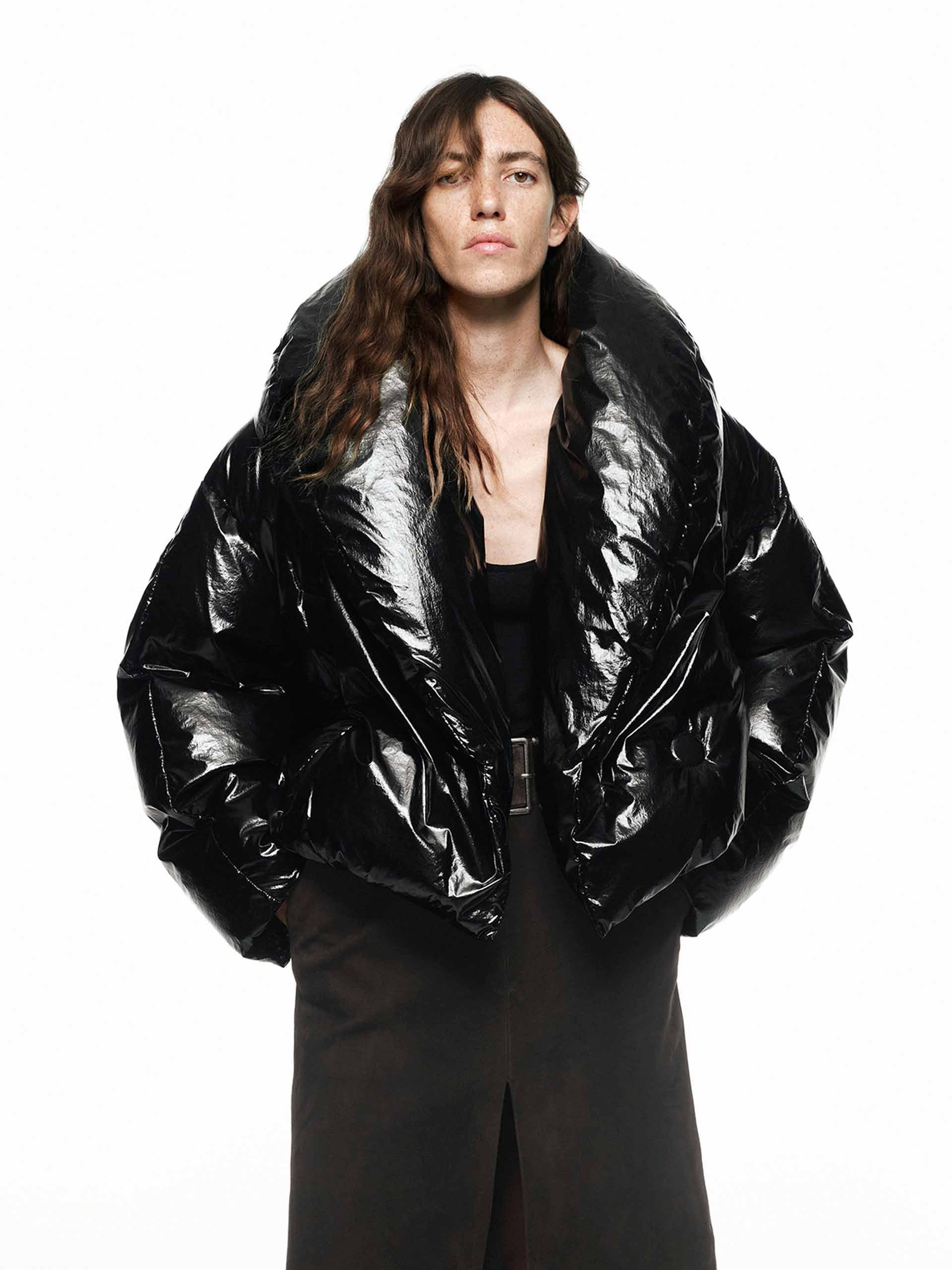 MO&Co. Noir Collection Women's Wide Collar Cropped Goose Down Jacket in Shiny Black