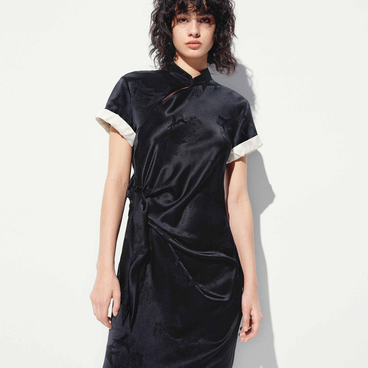 cheongsam mini dress SAU LEE Devon Dress, Black Multi Floral Collar Floral Cotton Mini Cheongsam |