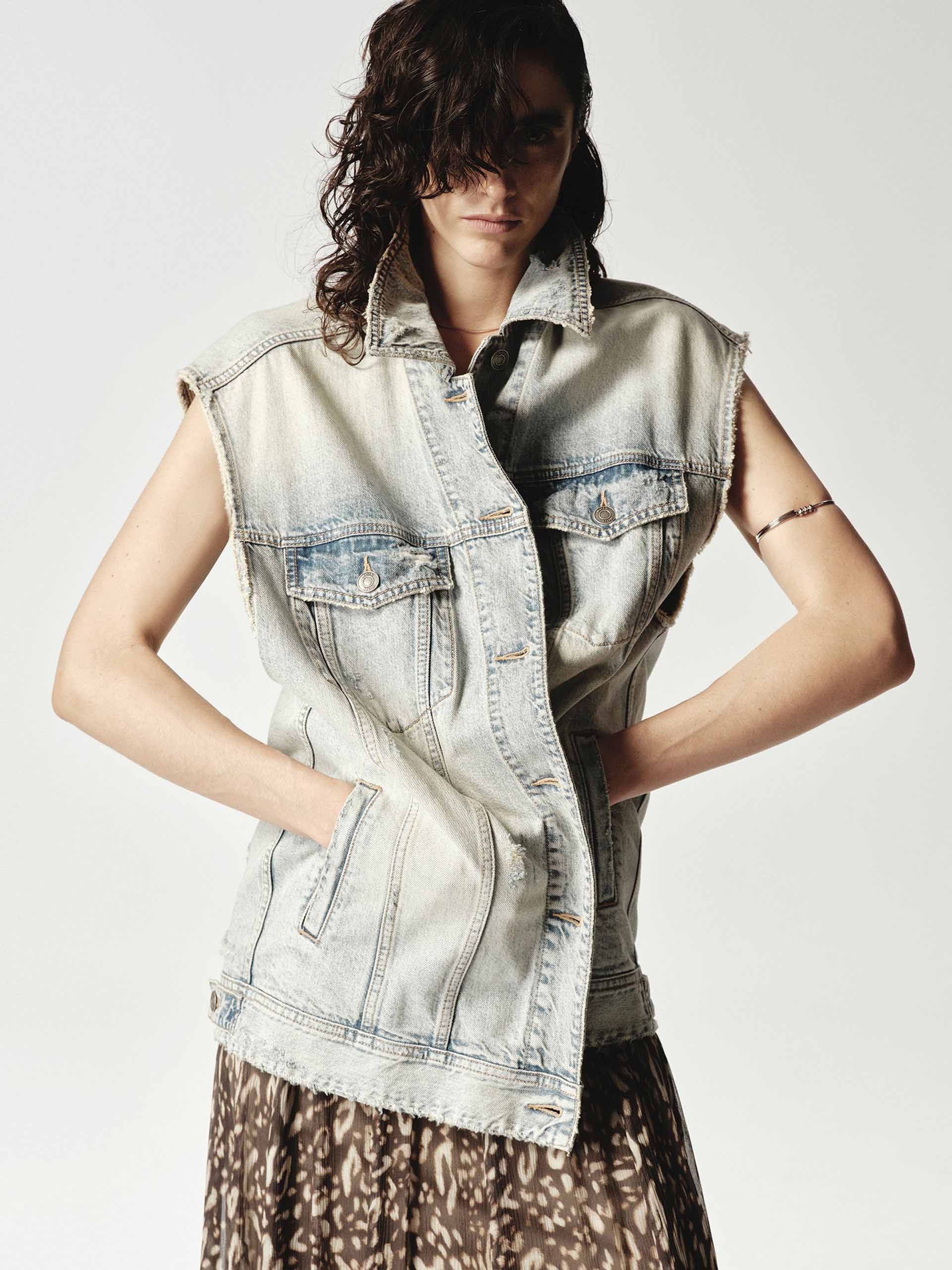 MBE2WAI010S97_detail_01.jpg?