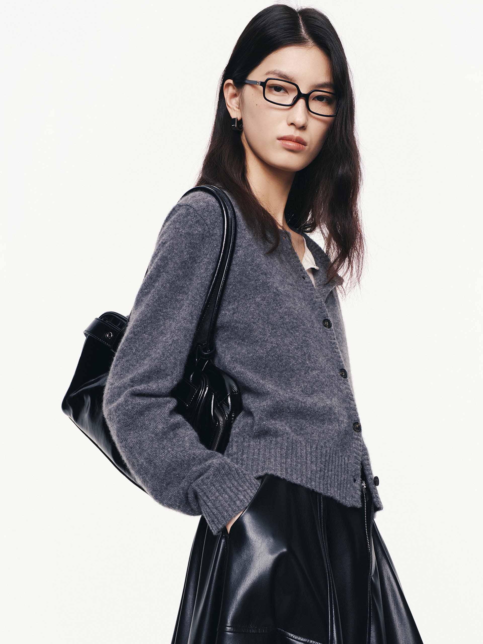 MO&Co. Women's Crew Neck Wool Cashmere Blend Knitted Cardigan in Grey