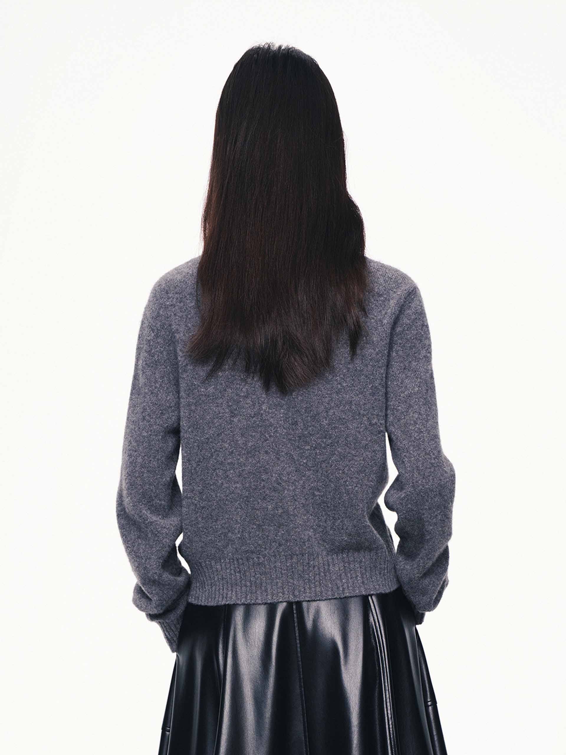 MO&Co. Women's Crew Neck Wool Cashmere Blend Knitted Cardigan in Grey