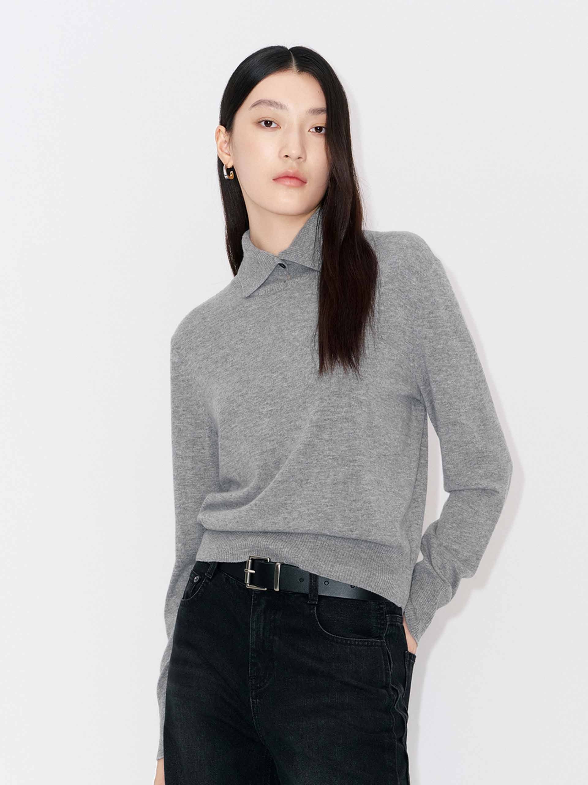 MO&Co. Women's Wool & Cashmere Ribbed Collar Sweater in Light Grey