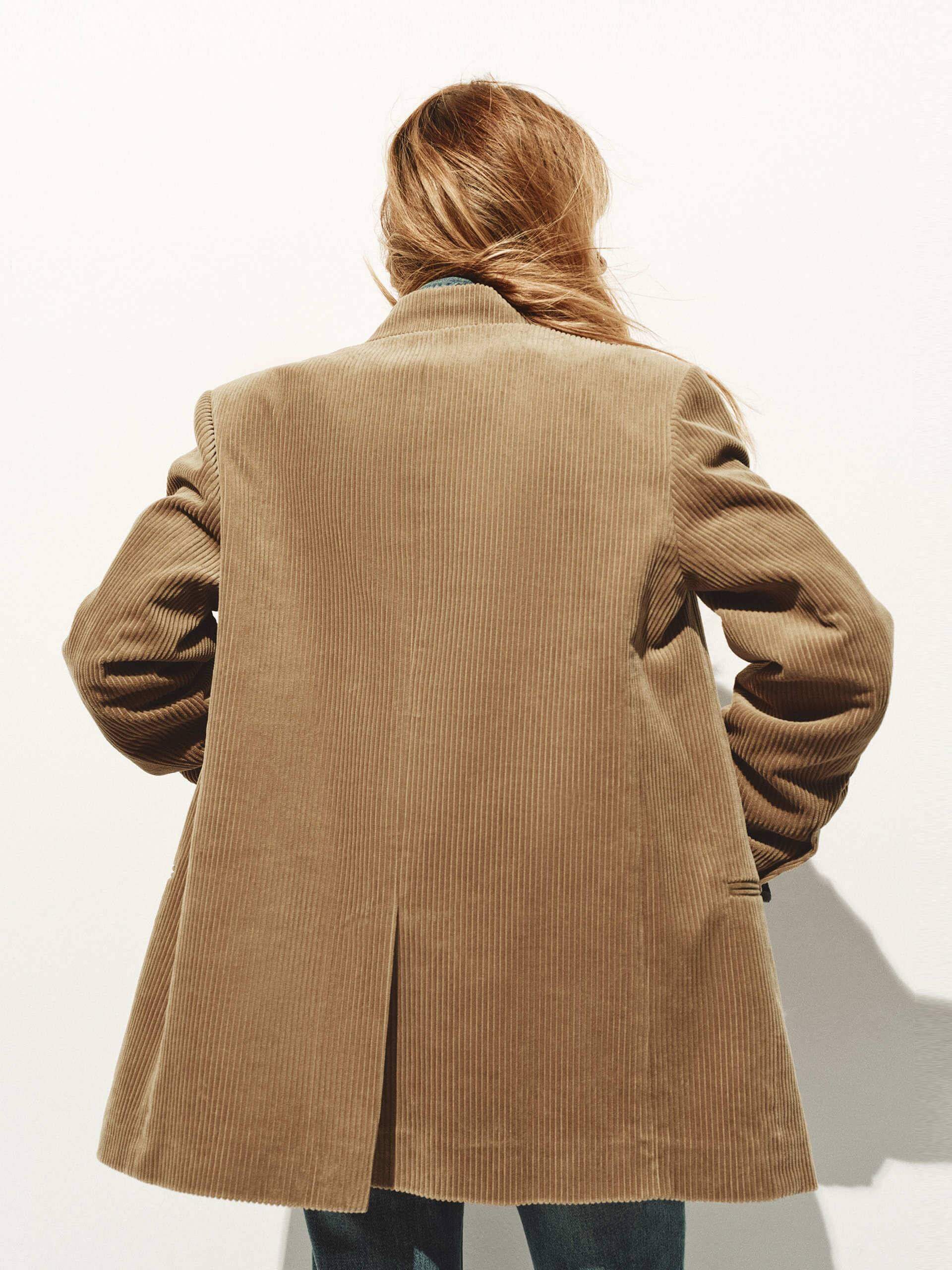 MO&Co. Single-Breasted Corduroy Blazer with Peak Lapel in Camel