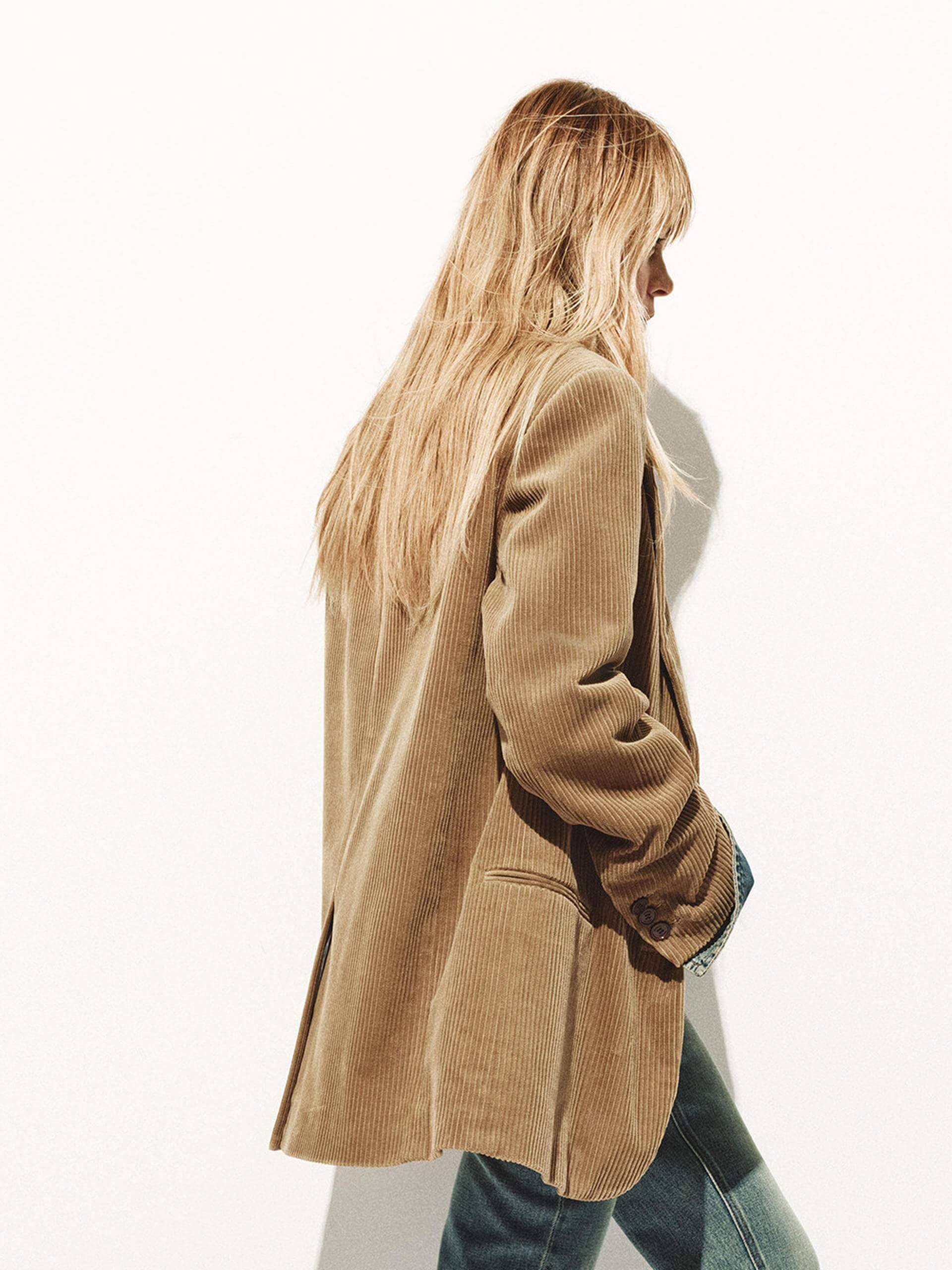 MO&Co. Single-Breasted Corduroy Blazer with Peak Lapel in Camel