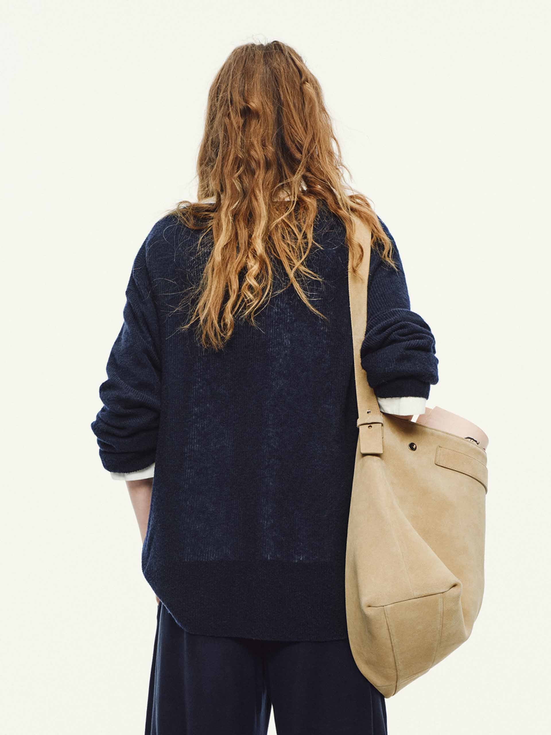 MO&Co. Women's Soft V-Neck Drop Shoulder Knit Sweater in Navy