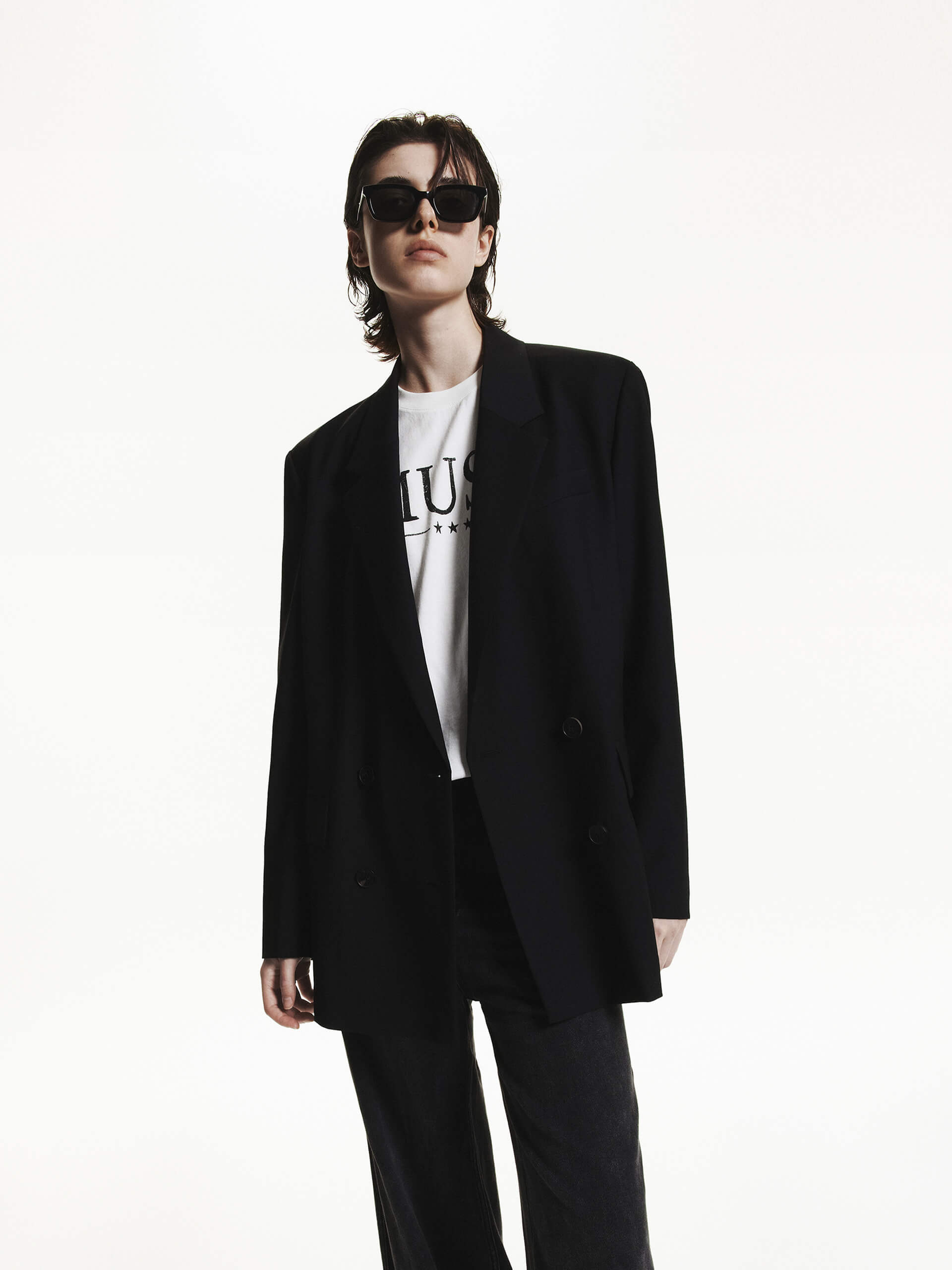 MO&Co. Women's Lightweight Wool Double Breasted Tailored Blazer in Black