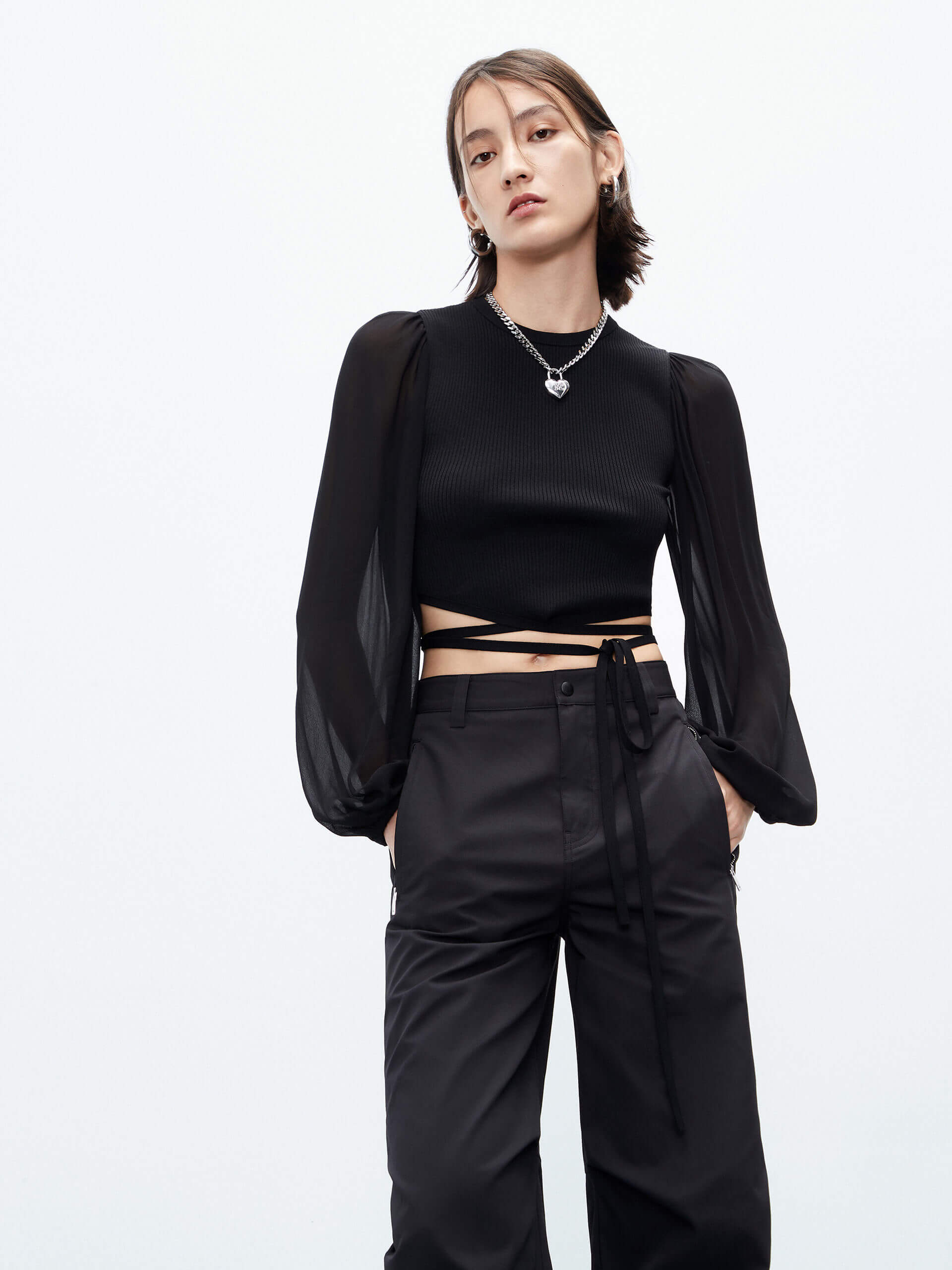 MO&Co. Women's Black Tie Detail Long Balloon Sleeves Crop Top