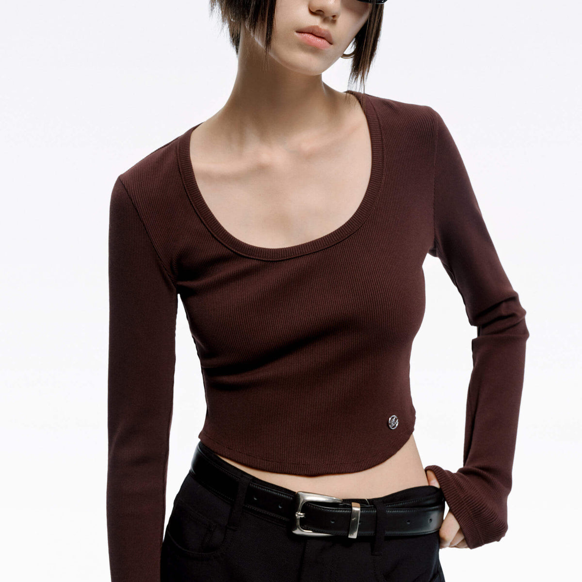 MO&Co. Ribbed Knit Cropped T-shirt