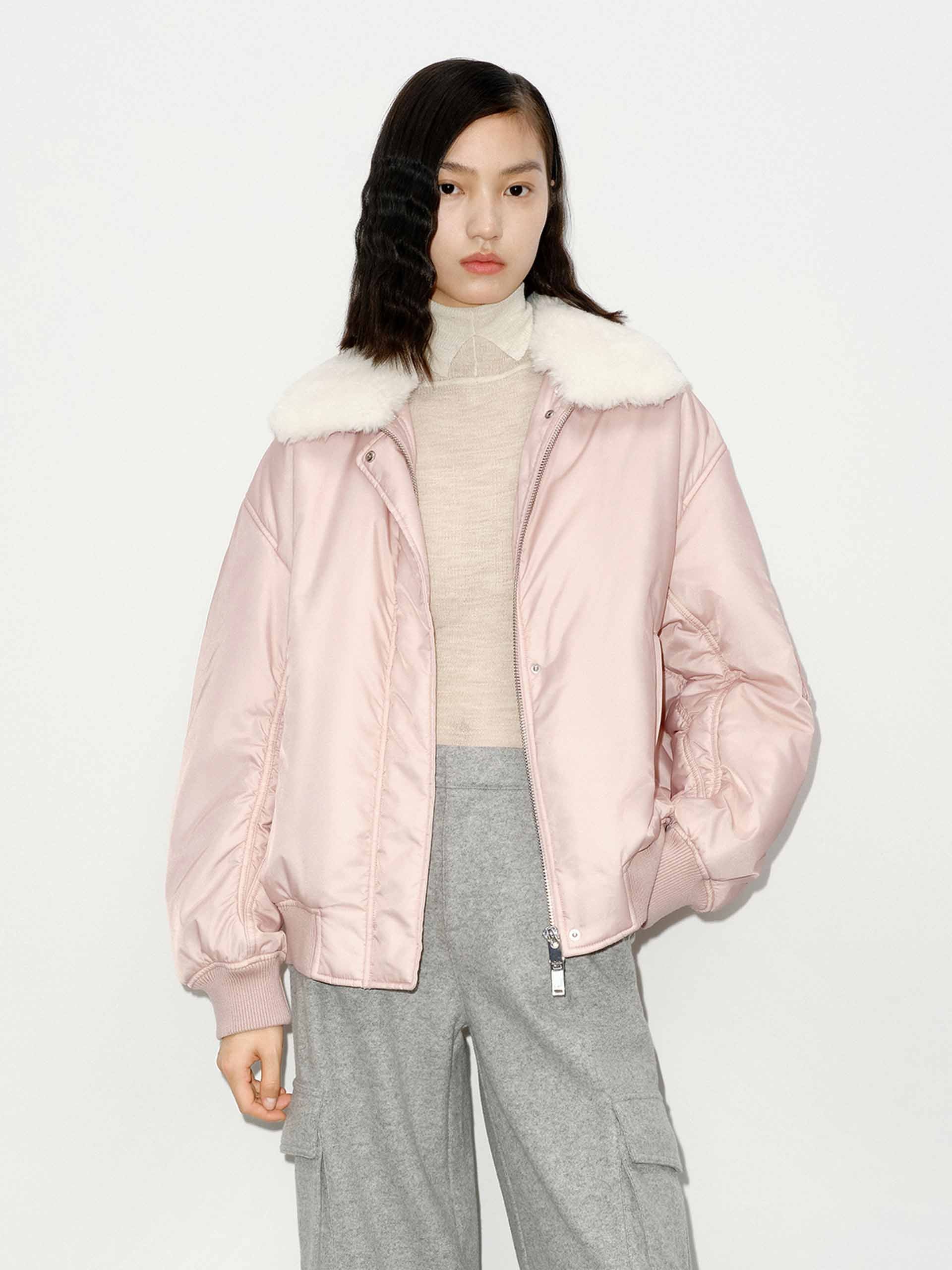MO&Co. Women's Fur Collar Quilted Bomber Jacket in Light Pink for Fall Winter