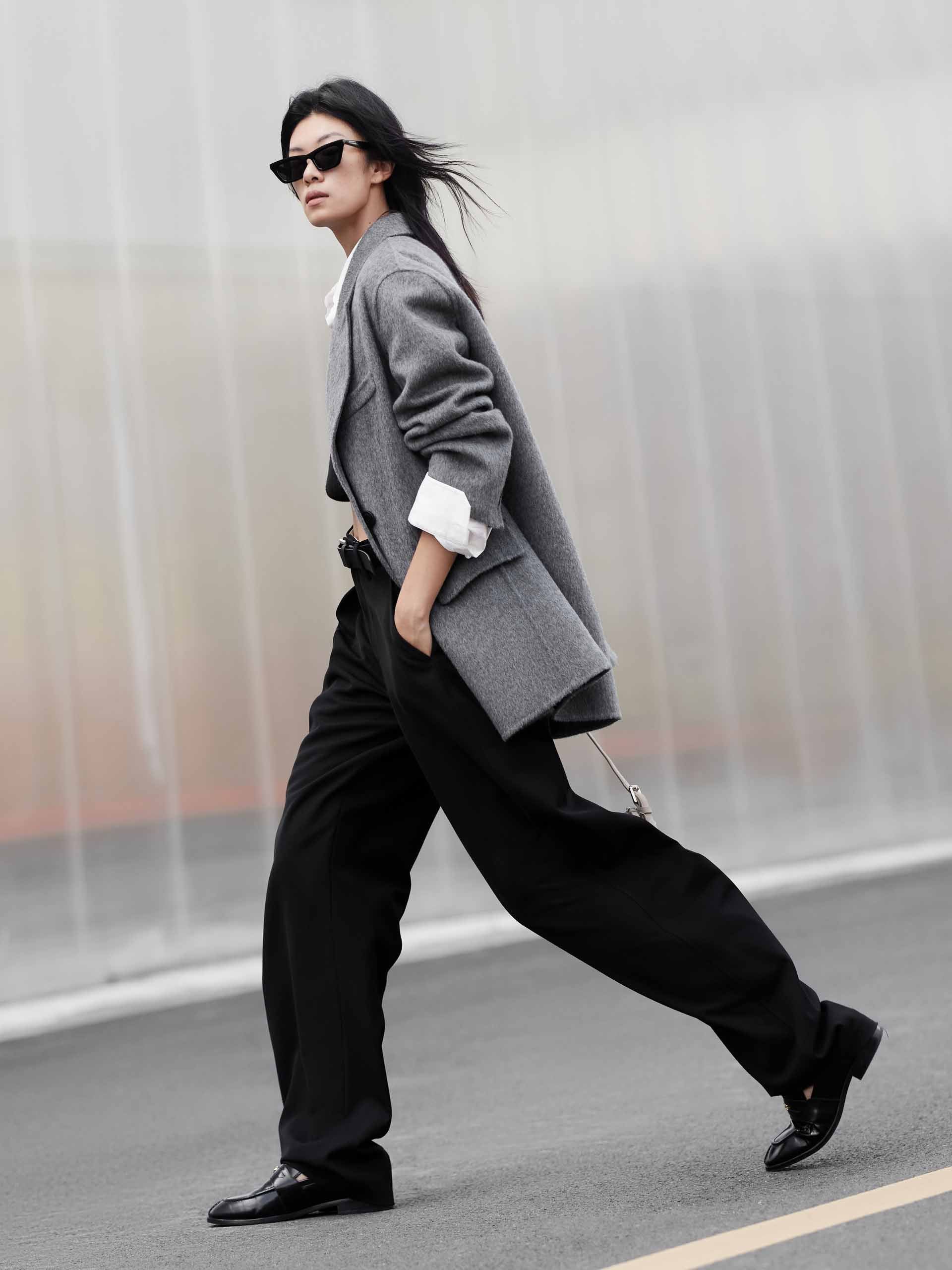 MO&Co. Women's Tailored Double Breasted Peak Lapel Wool Blend Midi Coat in Grey