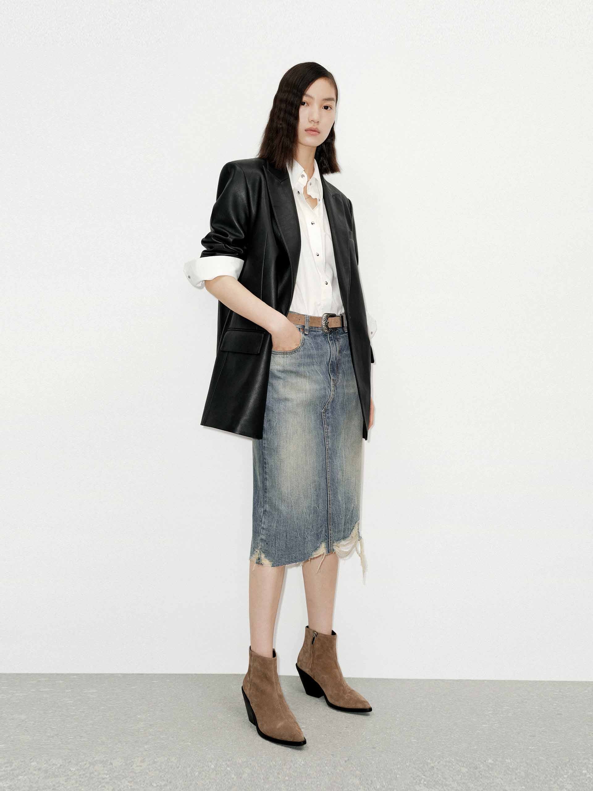 MO&Co. Women's Oversized Faux Leather Blazer with shoulder paddings in Black