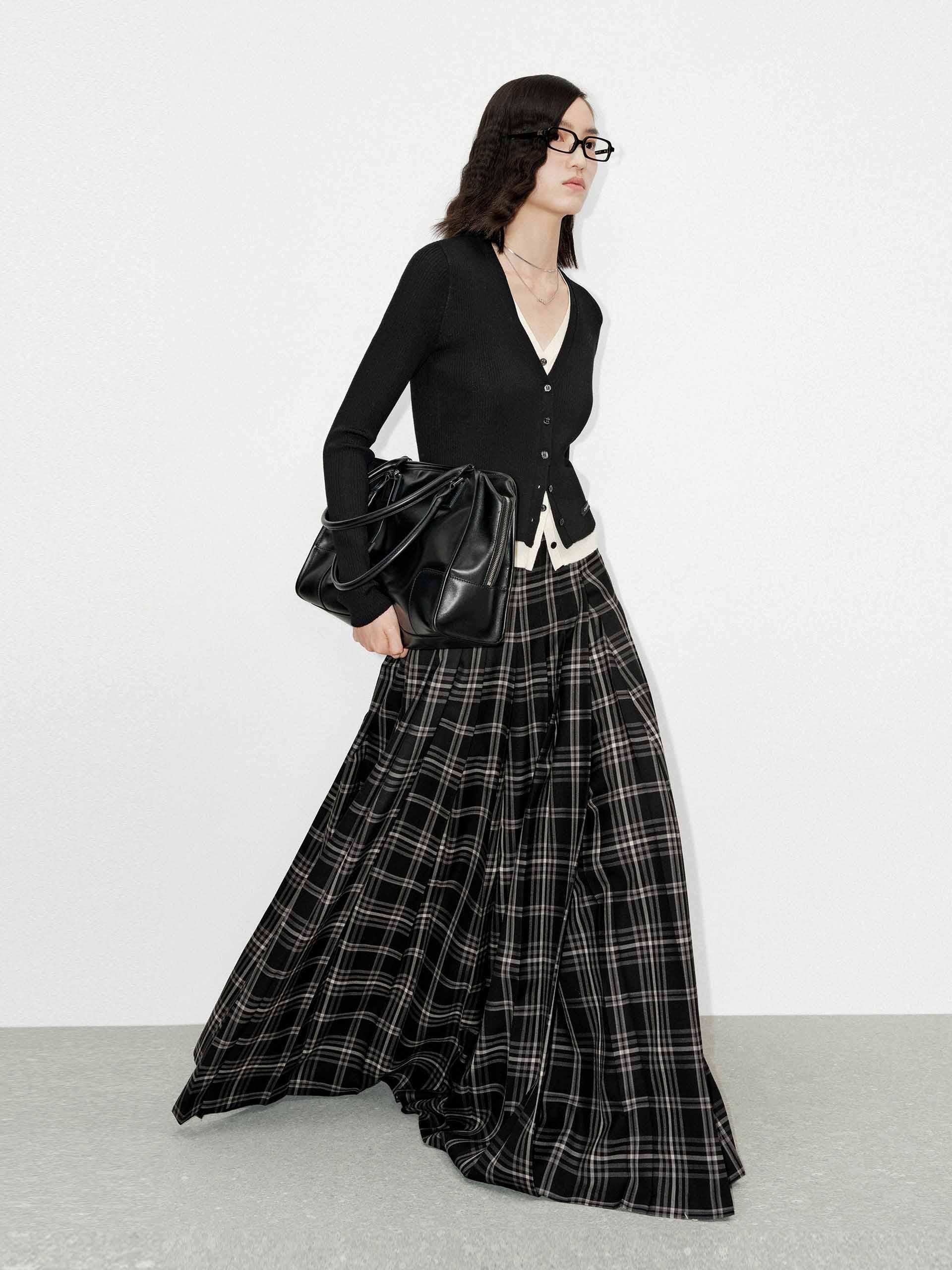 MO&Co. Women's Contrast Layered Detail V-neck Tight Fit Wool Blend Cardigan in Black