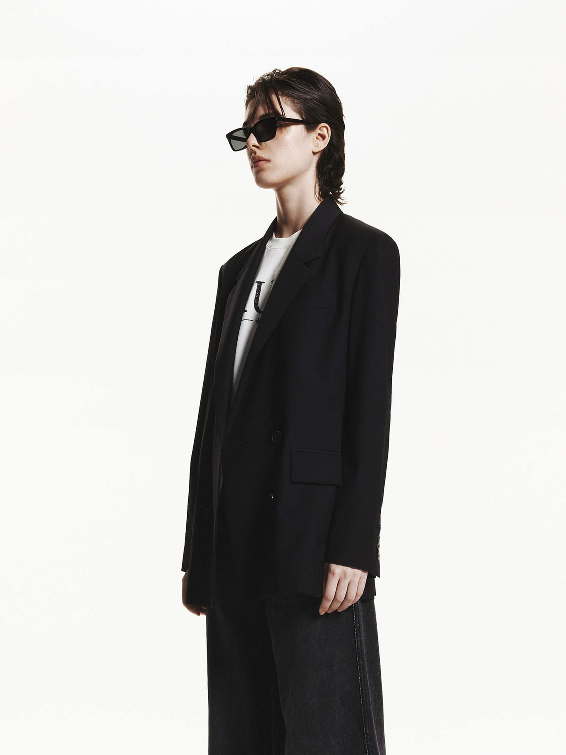 MO&Co. Women's Lightweight Wool Double Breasted Tailored Blazer in Black