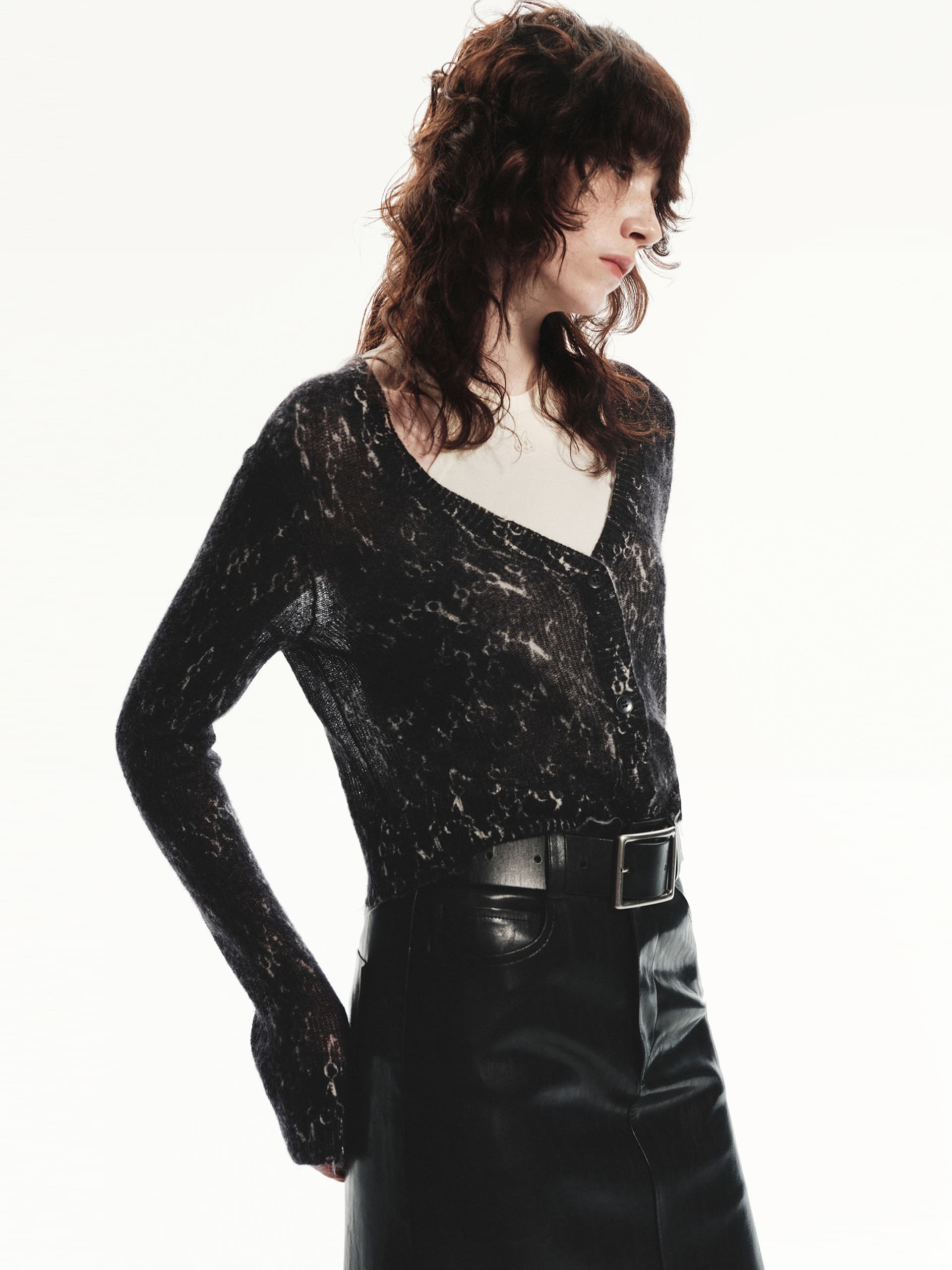 MO&Co. Women's Monogram V-neck Mohair Blend Fitted Knit Cardigan