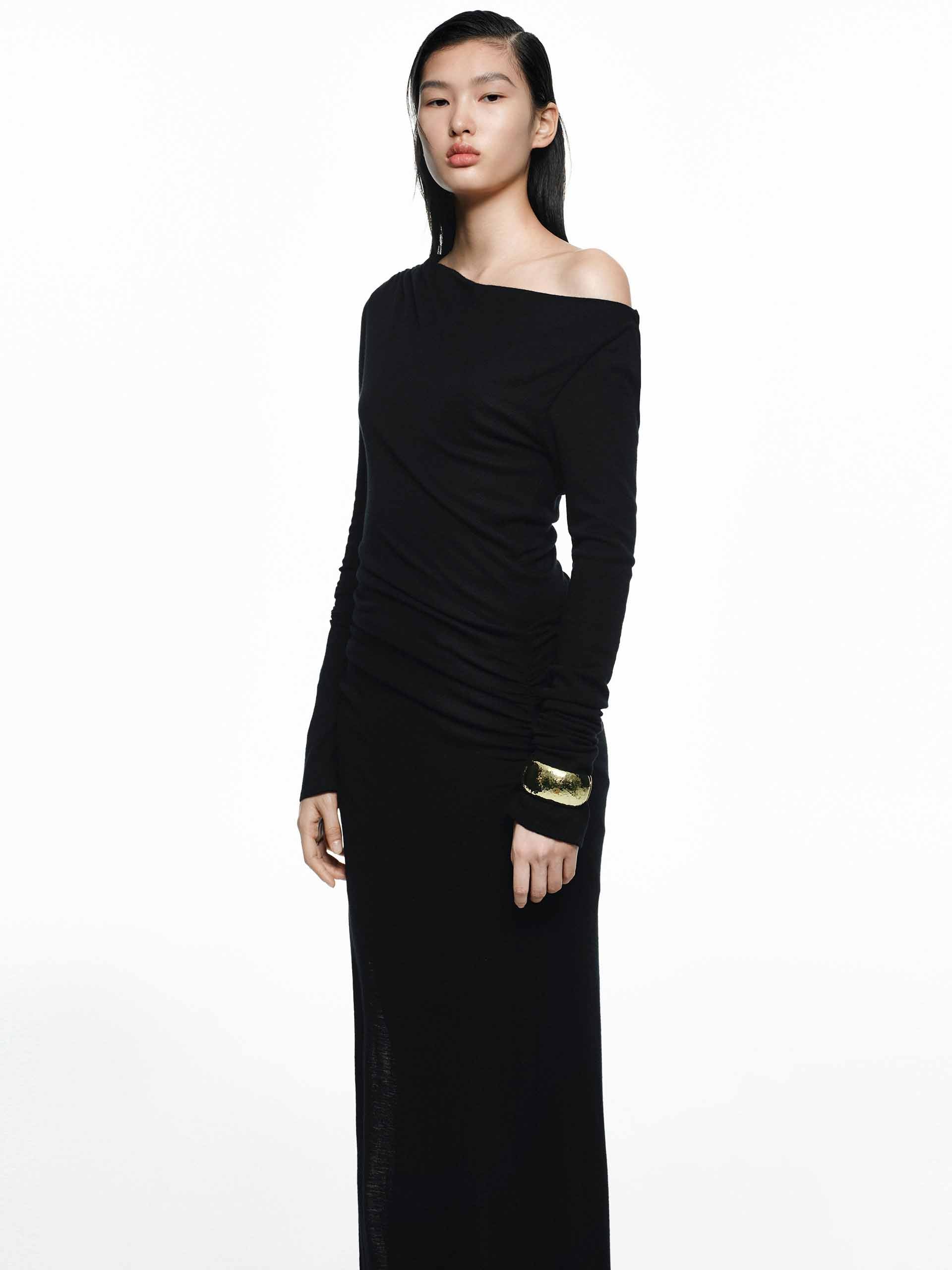 MO&Co. Noir Women's Slit 100% Merino Wool Long Sleeves Black Maxi Dress