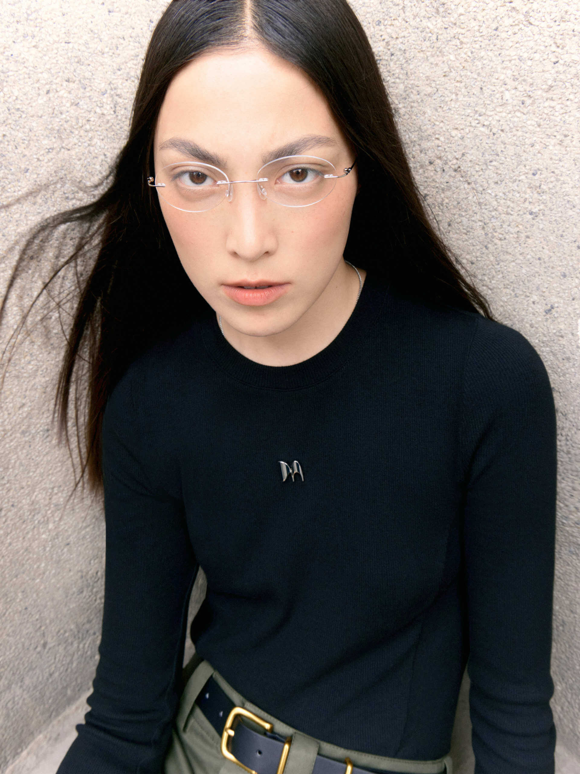 MO&Co. Women's Black Tight Fit Crew Neck Long Sleeve Top in Cotton Blend