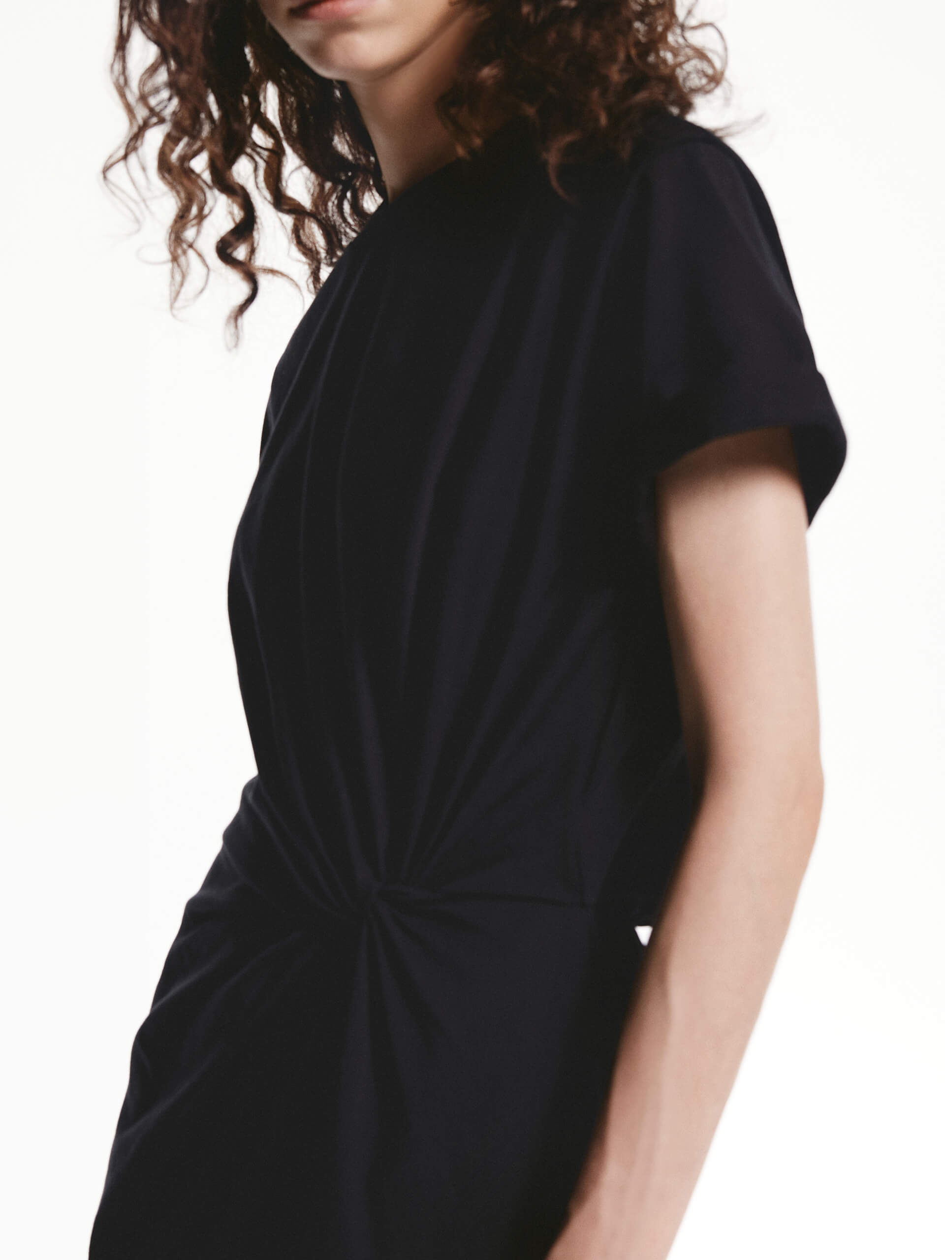 MO&Co. Women's Twist Detail Short Sleeves Midi Dress Black with Slit Detailing