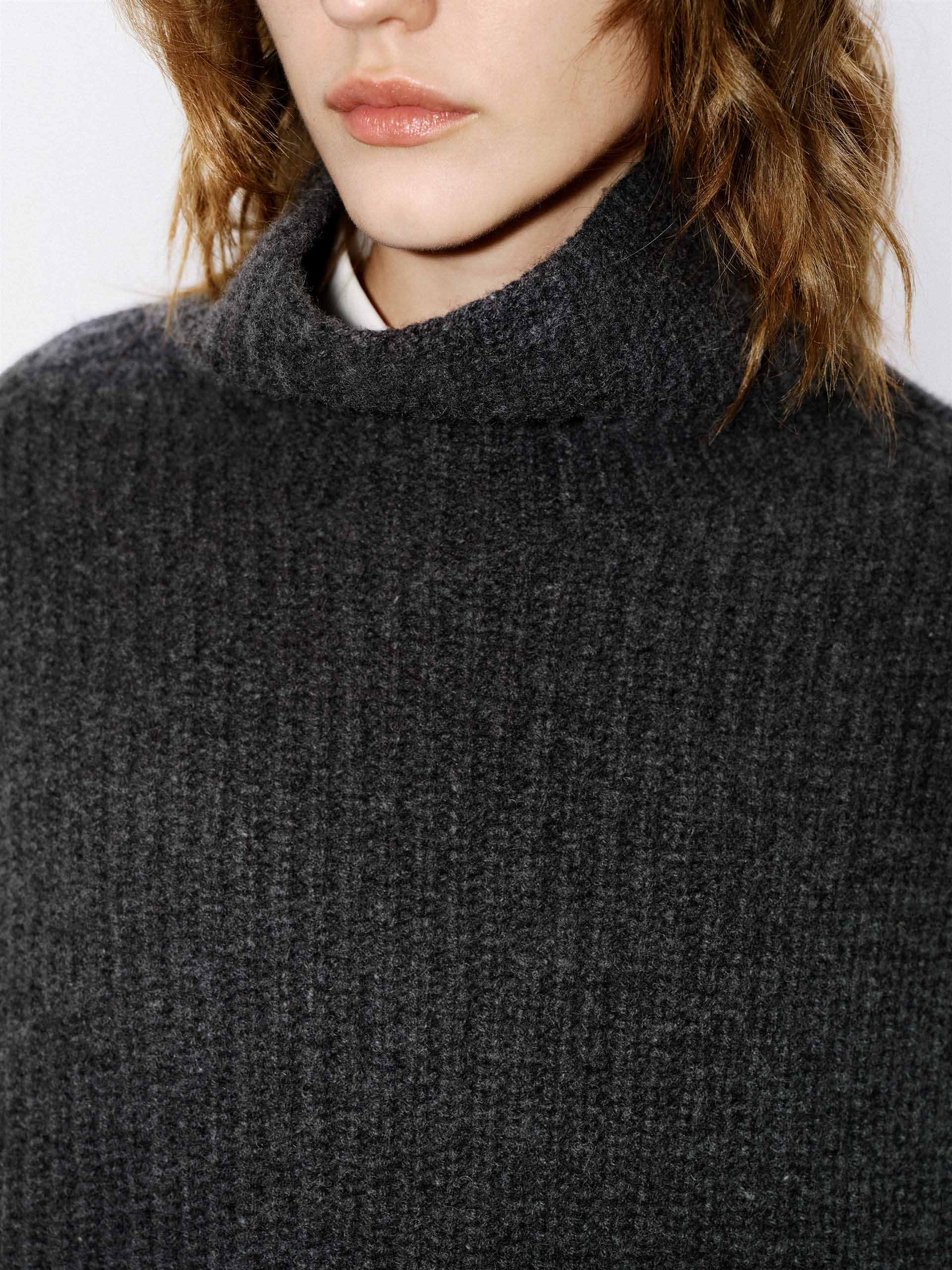 MO&Co. Women's 100% Merino Wool Belted Short Coat with Knit Scarf in Grey