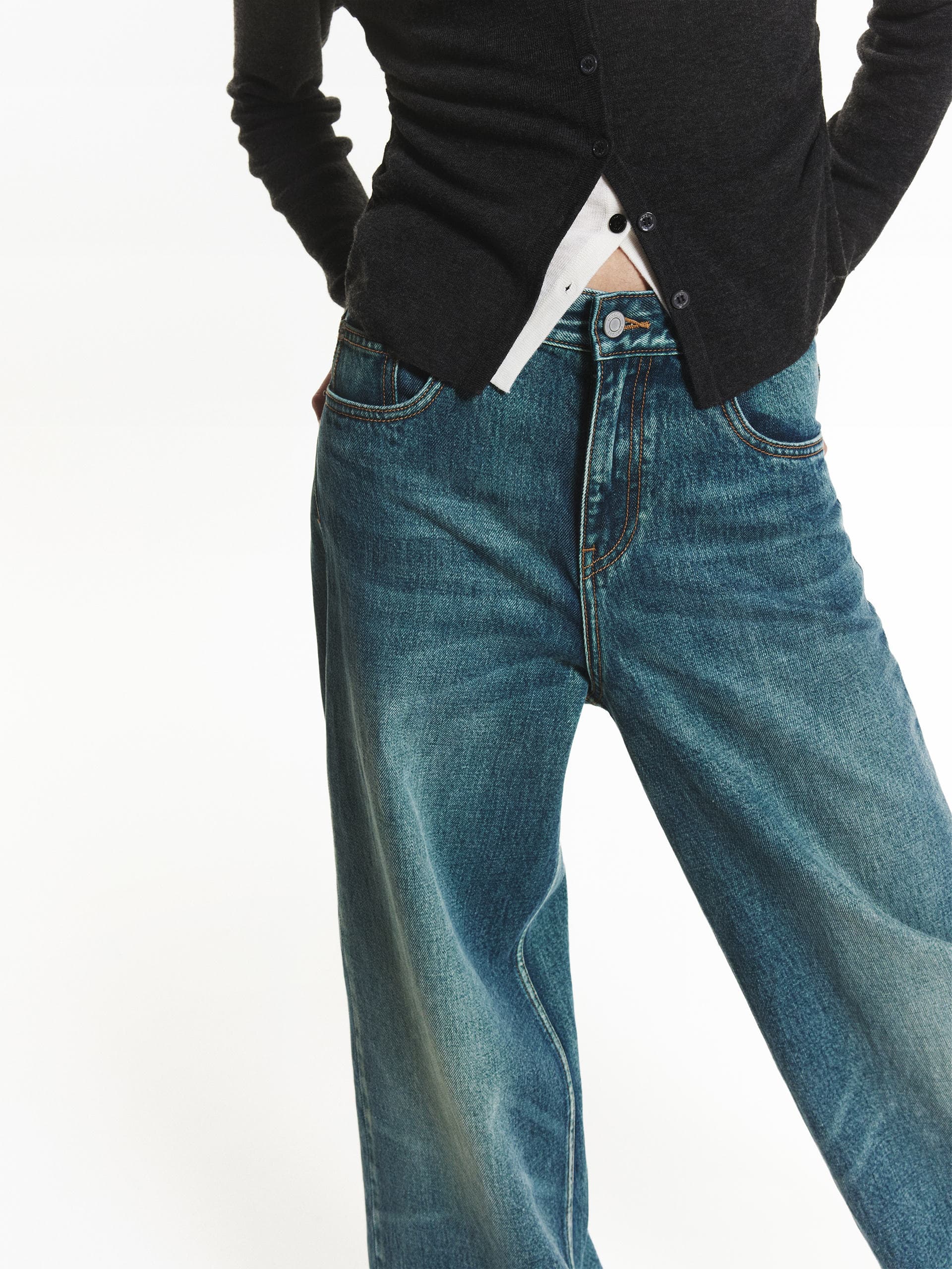 MO&Co. Women's Pure Merino Wool Round Neck Long Sleeve Knit Cardigan in Grey