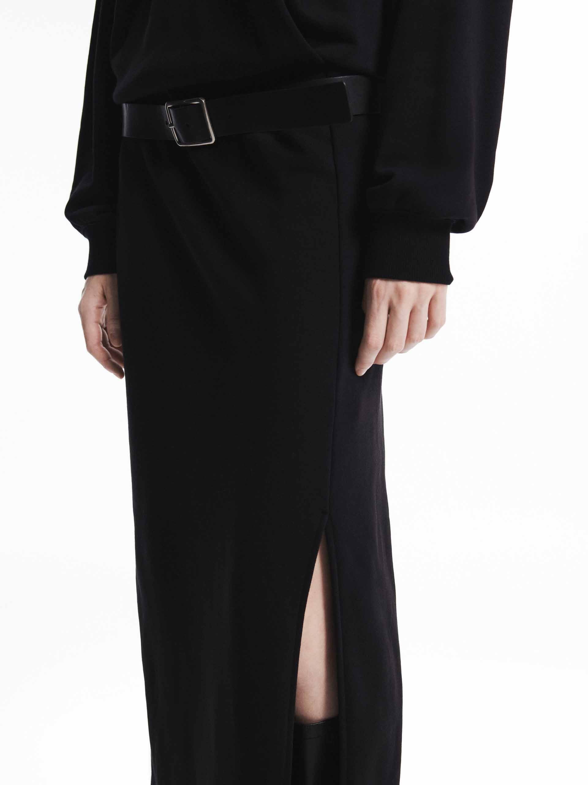 MO&Co. Women's Long Sleeves Slit Detail Hooded Midi Dress in Black with Casual Weekend Style