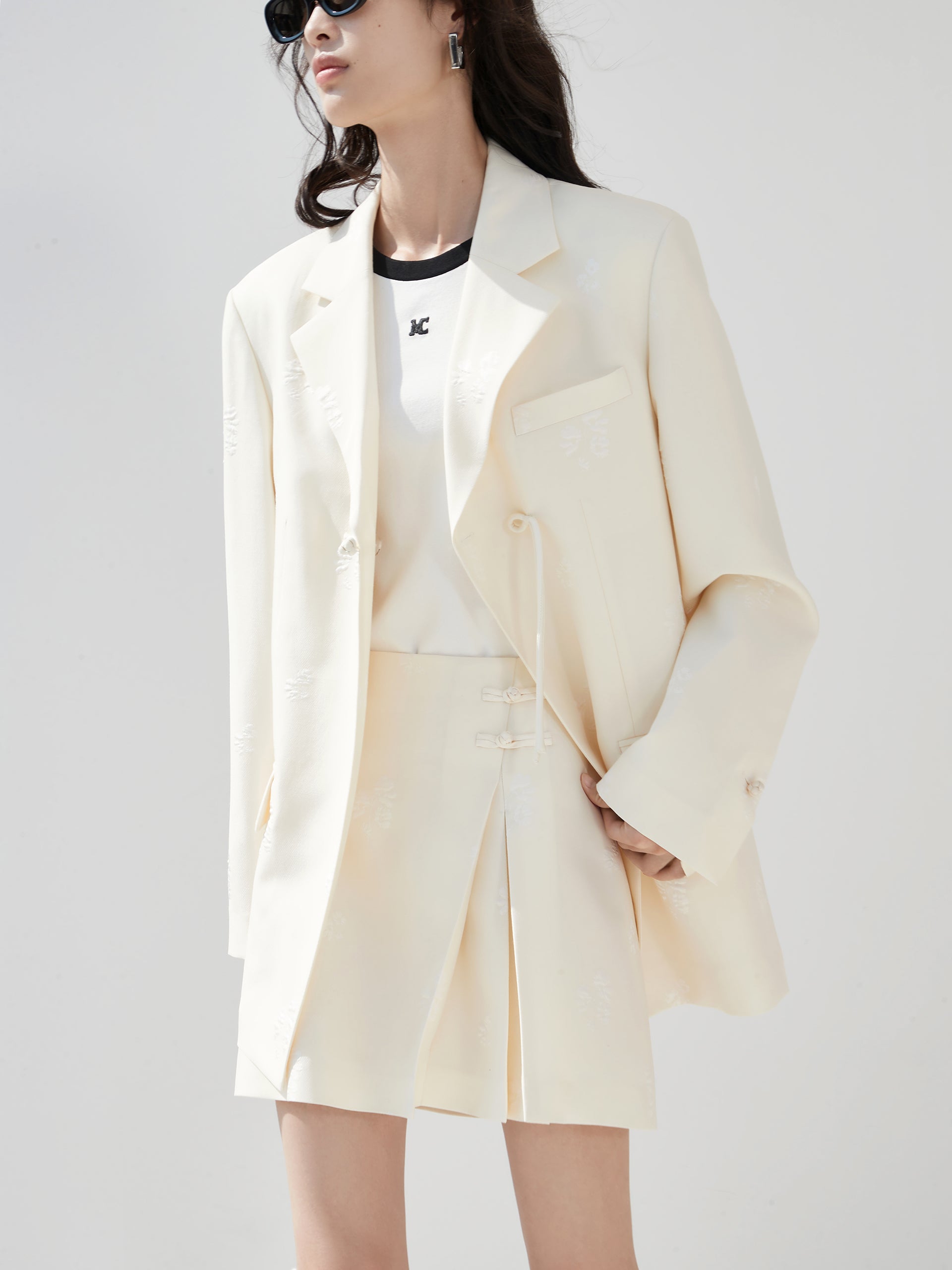 Beige Floral Jacquard Pleated Mini A-line Skirt