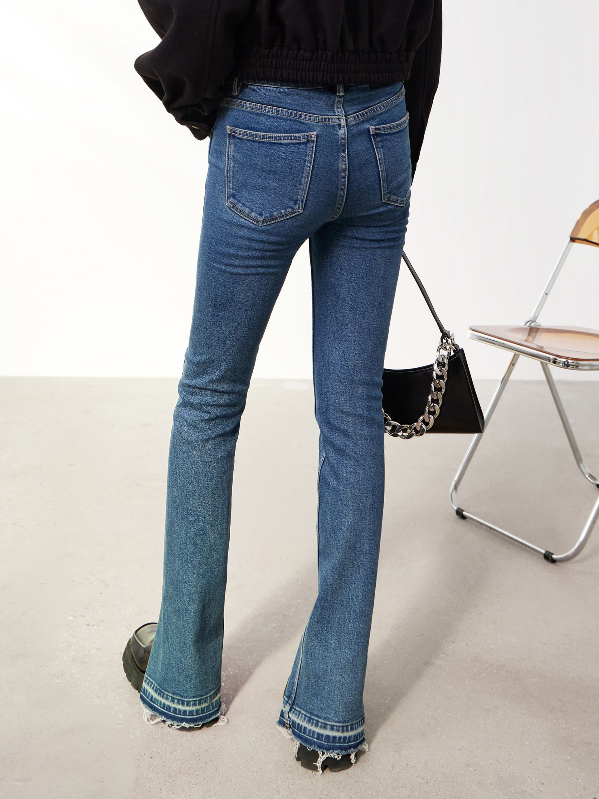 MO&Co. Women's Fringe Slit Cotton Jeans Cool Chic Style Fitted Blue