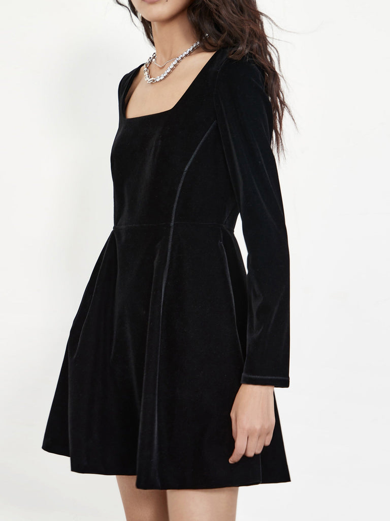 MO&Co. Women's Velvet Effect Openback Mini Dress Fitted Chic Square Neck Black