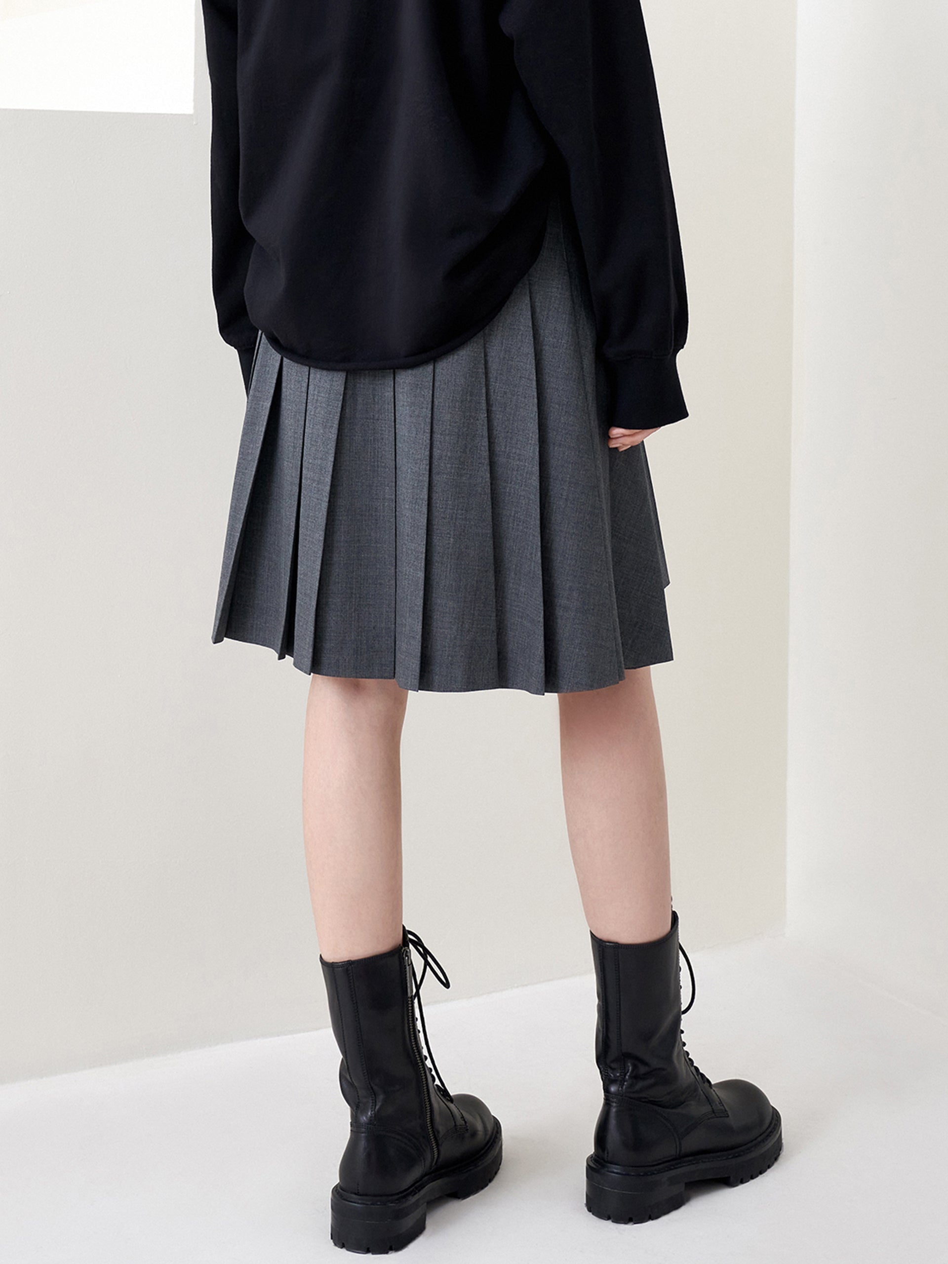 MO&Co. Women's Side Slit Irregular Hem Pleated Skirt Cool Loose