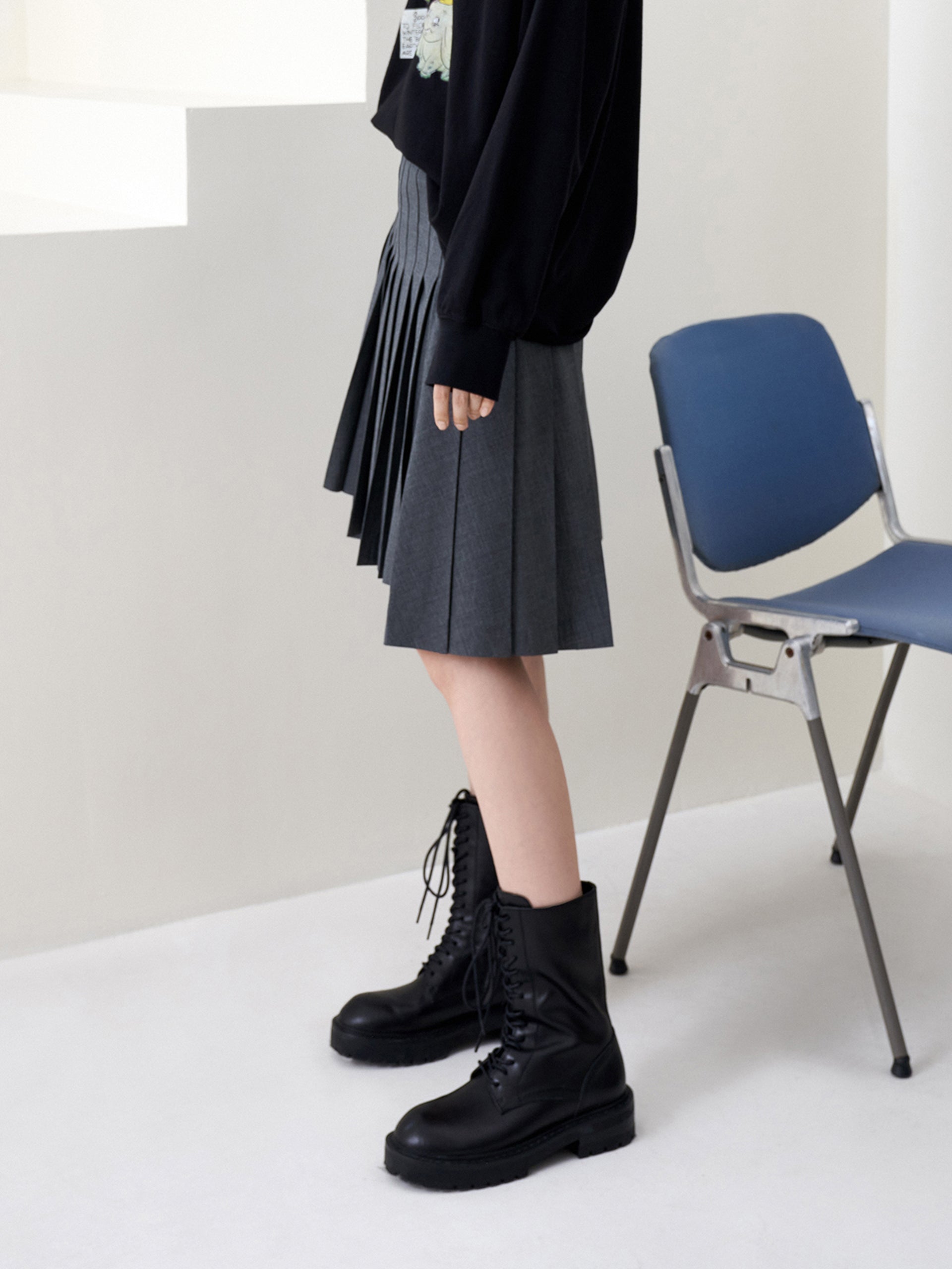 MO&Co. Women's Side Slit Irregular Hem Pleated Skirt Cool Loose