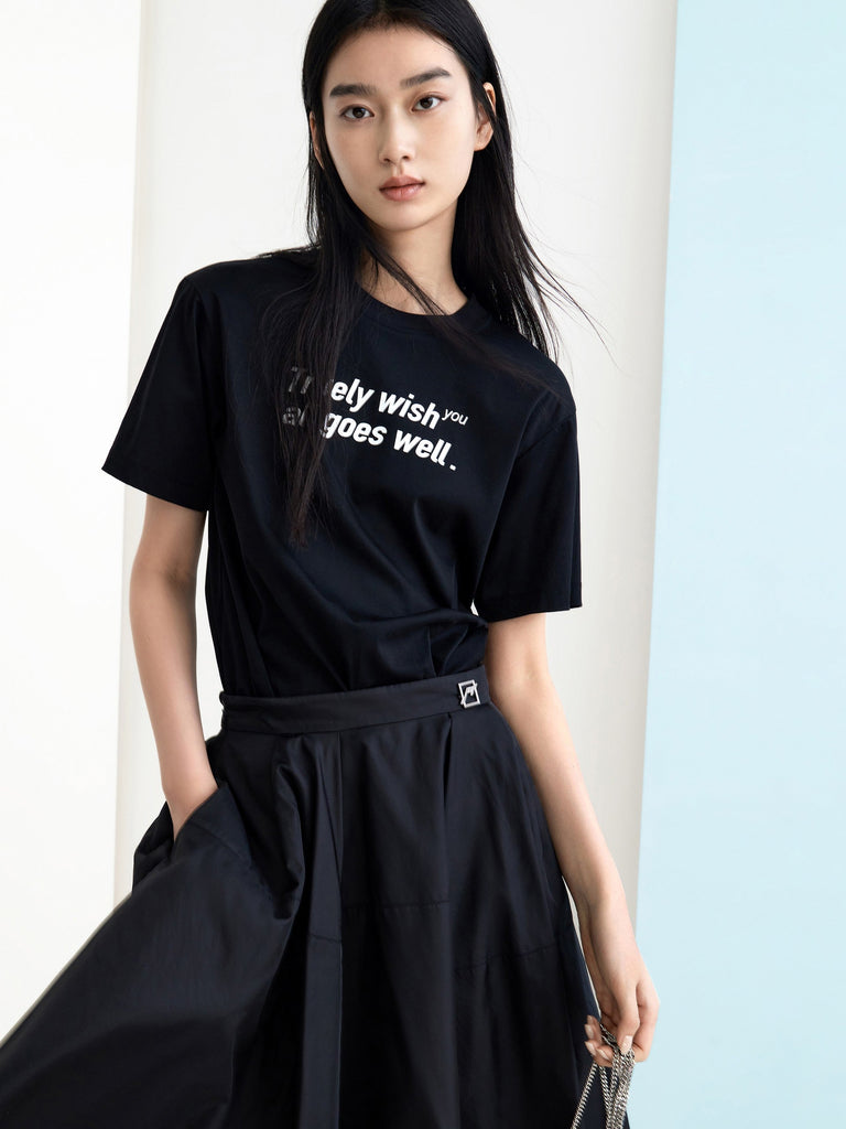 MO&Co. Women's Letter Print Cotton T-shirt Loose Chic Round Neck Black