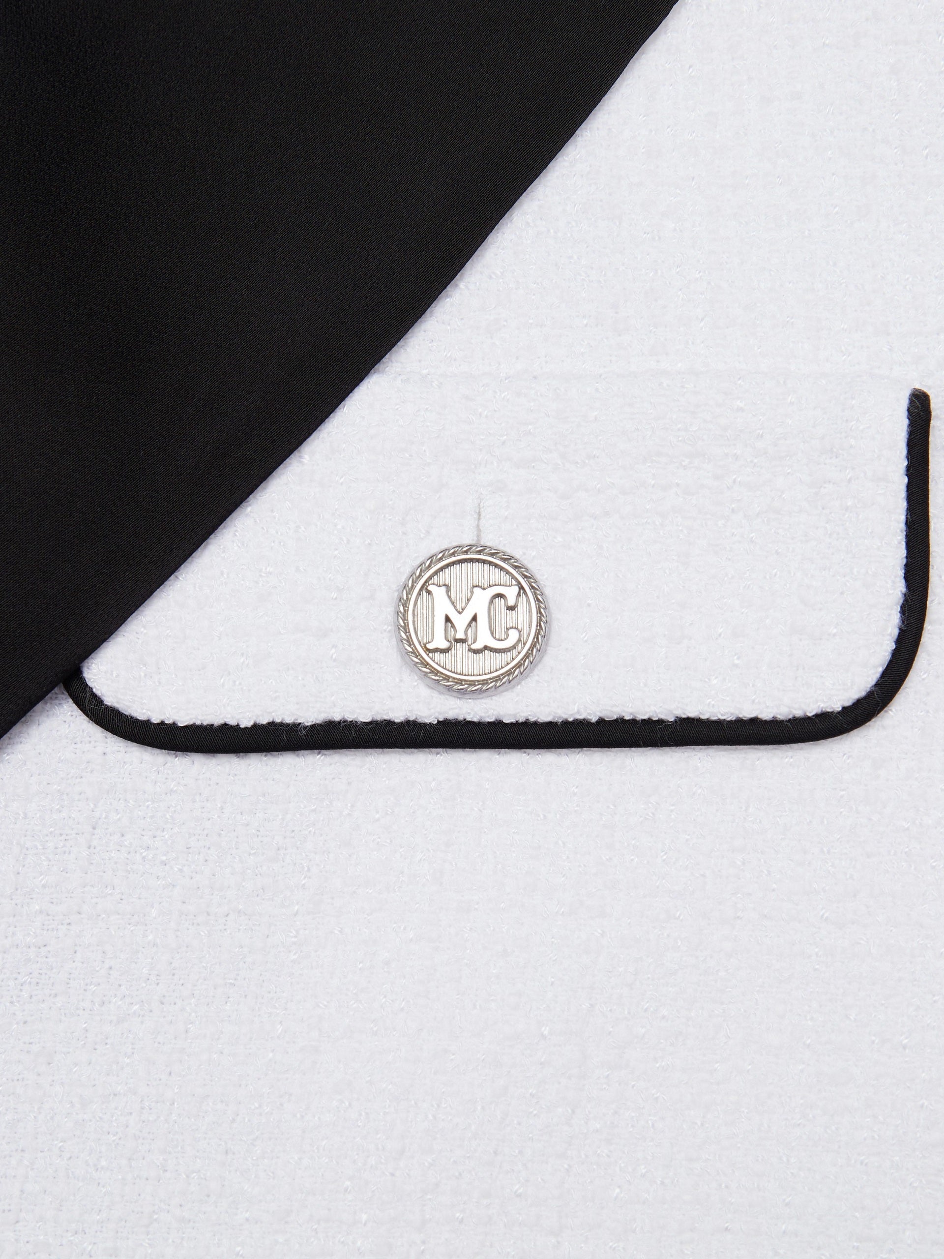 MO&Co. Women's Contrast Textured Crop Blazer Fitted Chic V Neck White Cropped Blazer