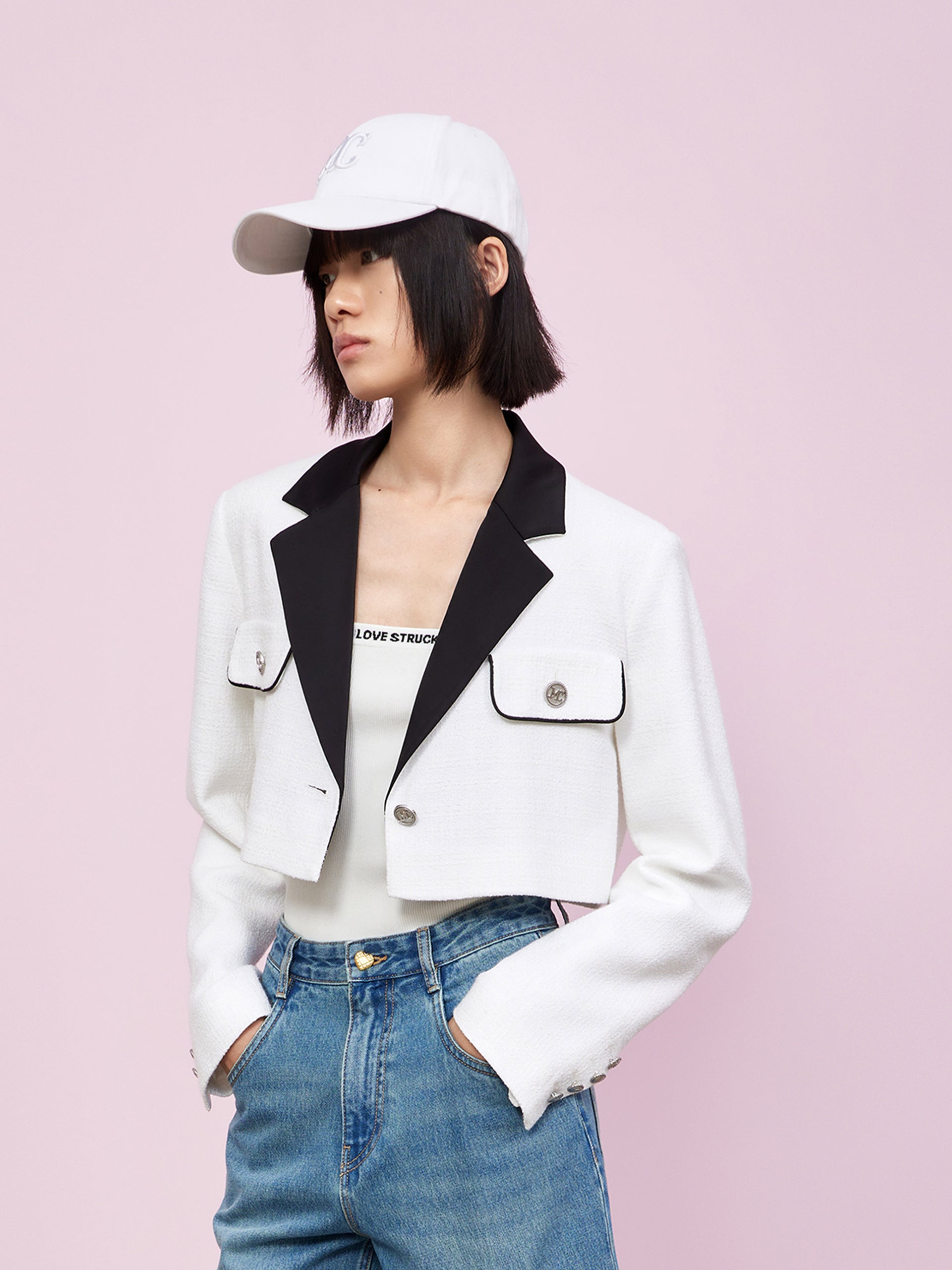 MO&Co. Women's Contrast Textured Crop Blazer Fitted Chic V Neck White Cropped Blazer