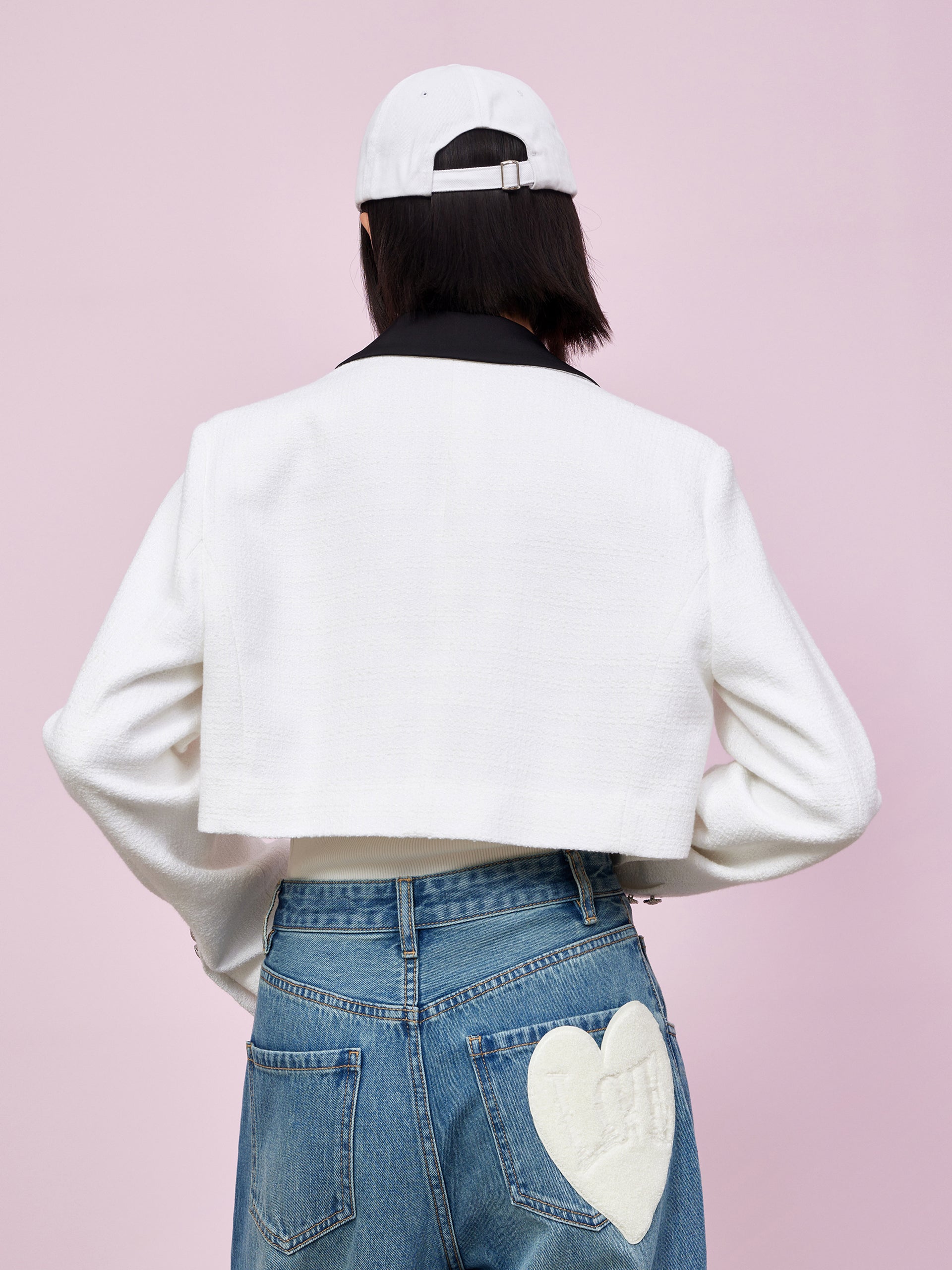 MO&Co. Women's Contrast Textured Crop Blazer Fitted Chic V Neck White Cropped Blazer