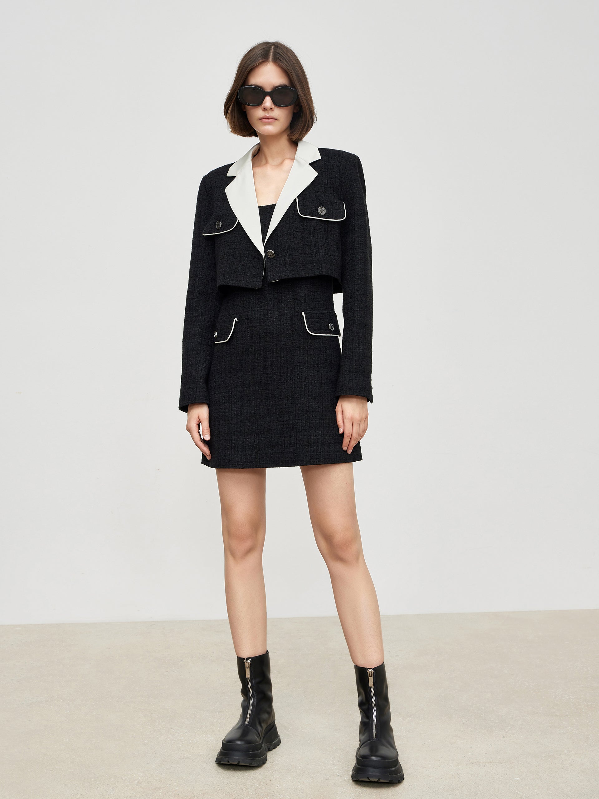 MO&Co. Women's Contrast Textured Crop Blazer Fitted Chic V Neck White Cropped Blazer