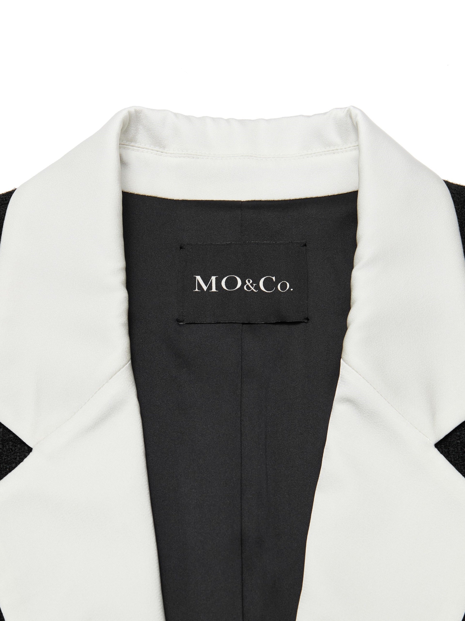 MO&Co. Women's Contrast Lapel Collar Coat Fitted Chic V Neck Ladies Black Coat