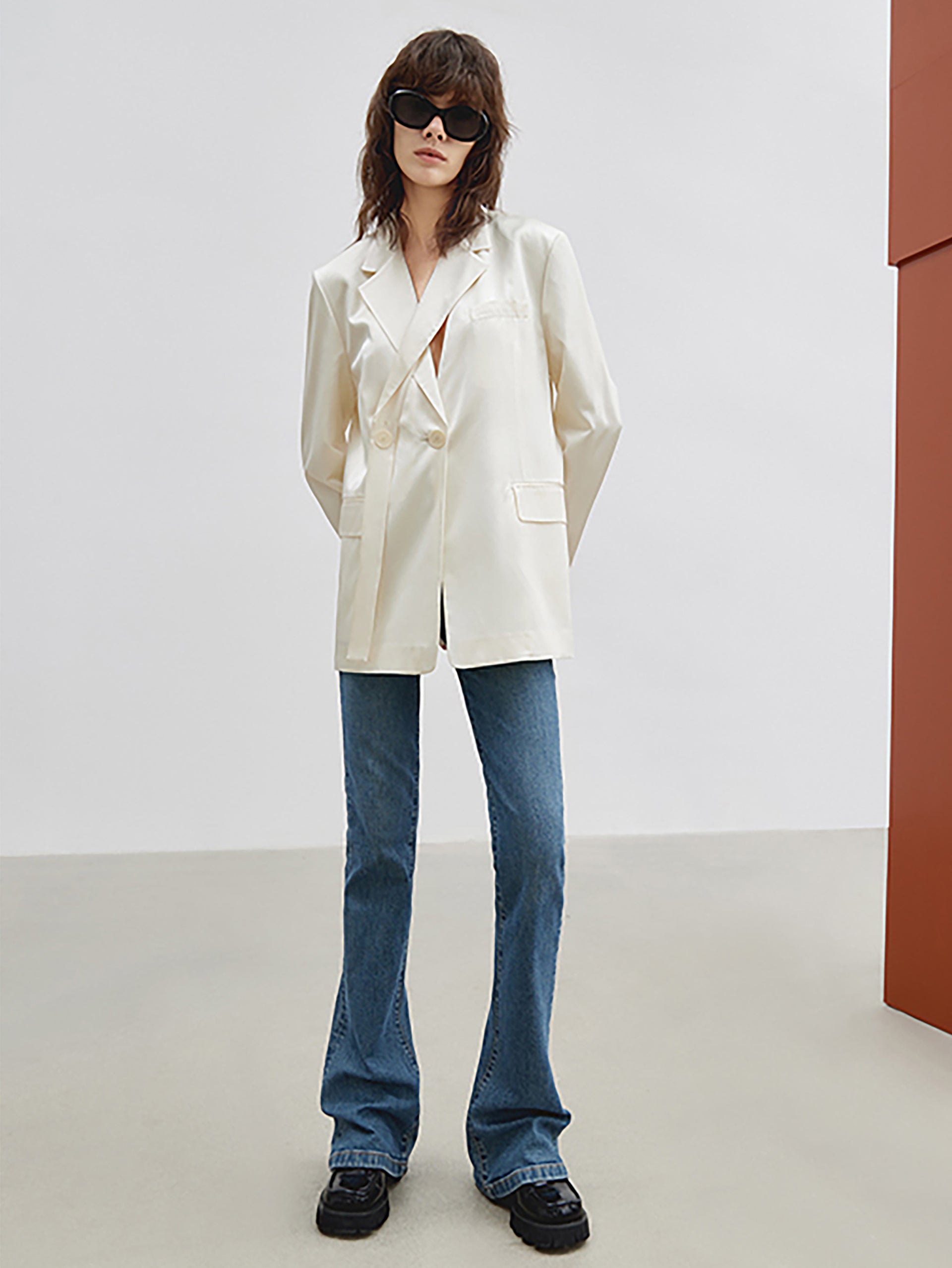 MO&Co. Women's High Waist Flared Jeans Loose Cowboys Trending Jeans For Women