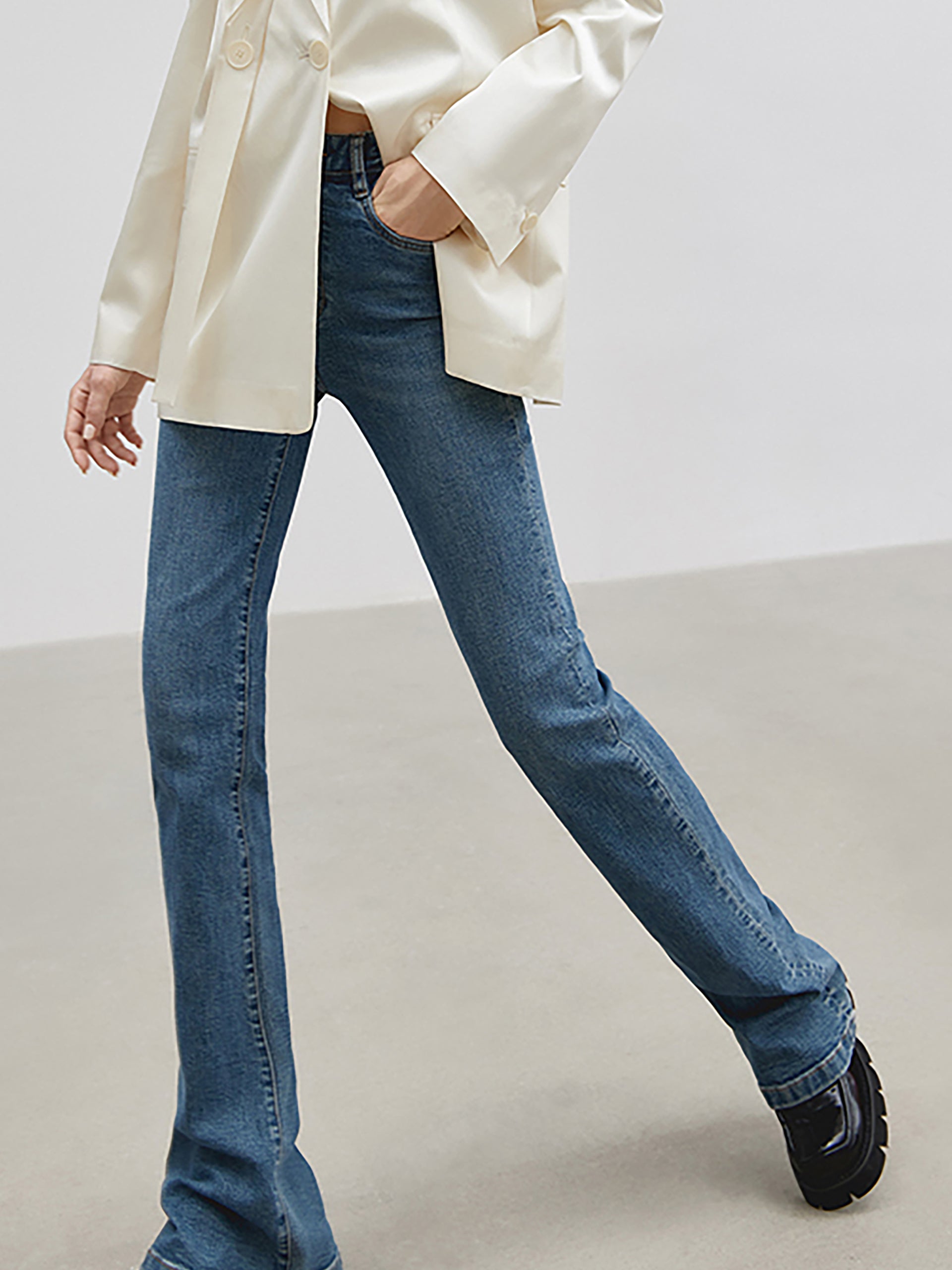 MO&Co. Women's High Waist Flared Jeans Loose Cowboys Trending Jeans For Women