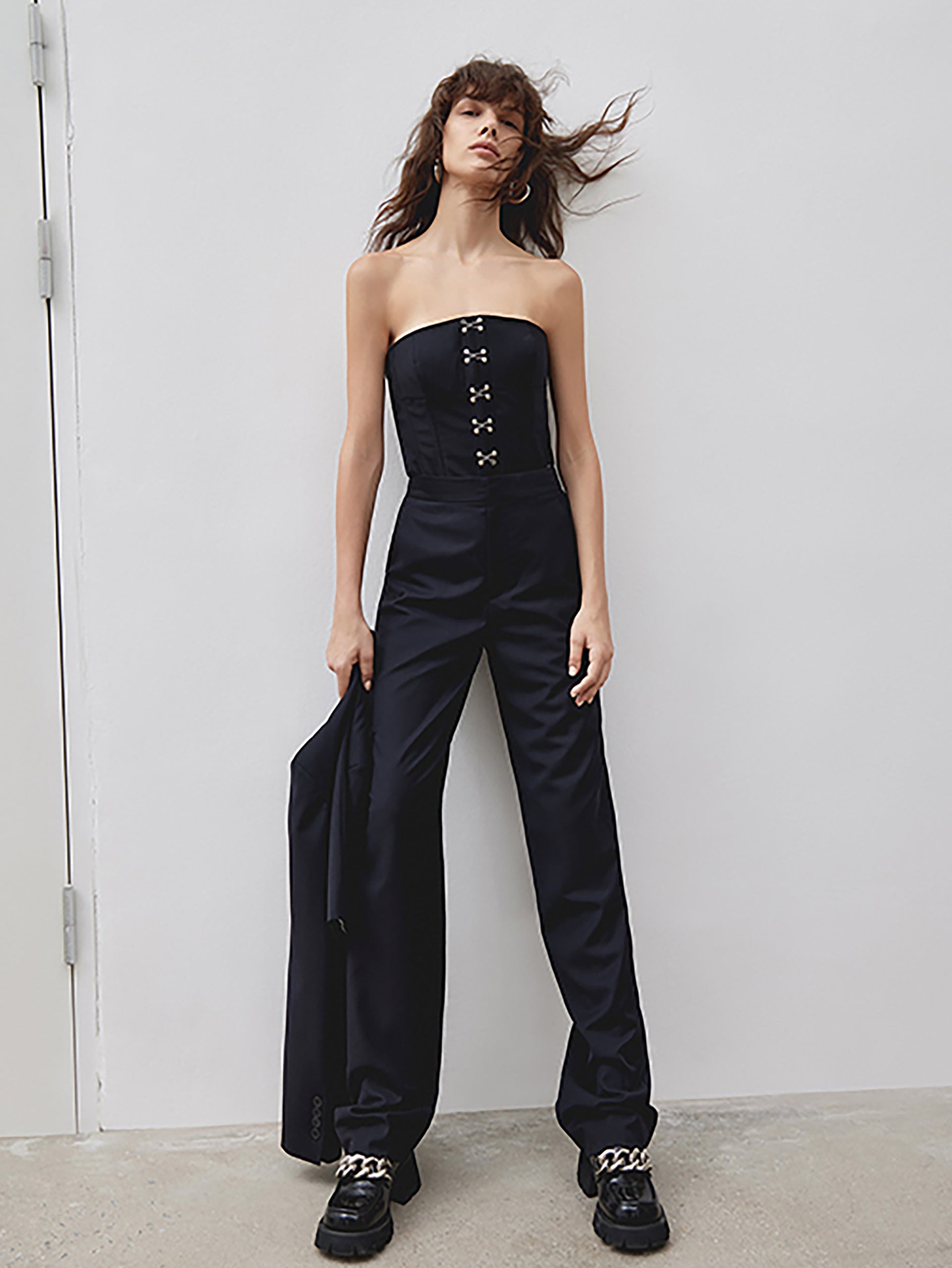 MO&Co. Women's Wool Blend Straight Pants Fitted Classic Black Trending Pants For Women