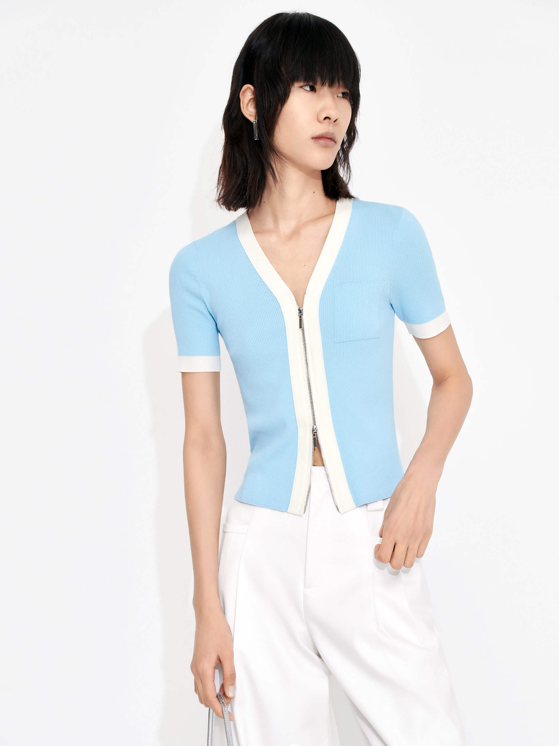 MO&Co. Women's Contrasting Trim Zipper Short SleevesCardigan for Summer Casual Day in Baby Blue