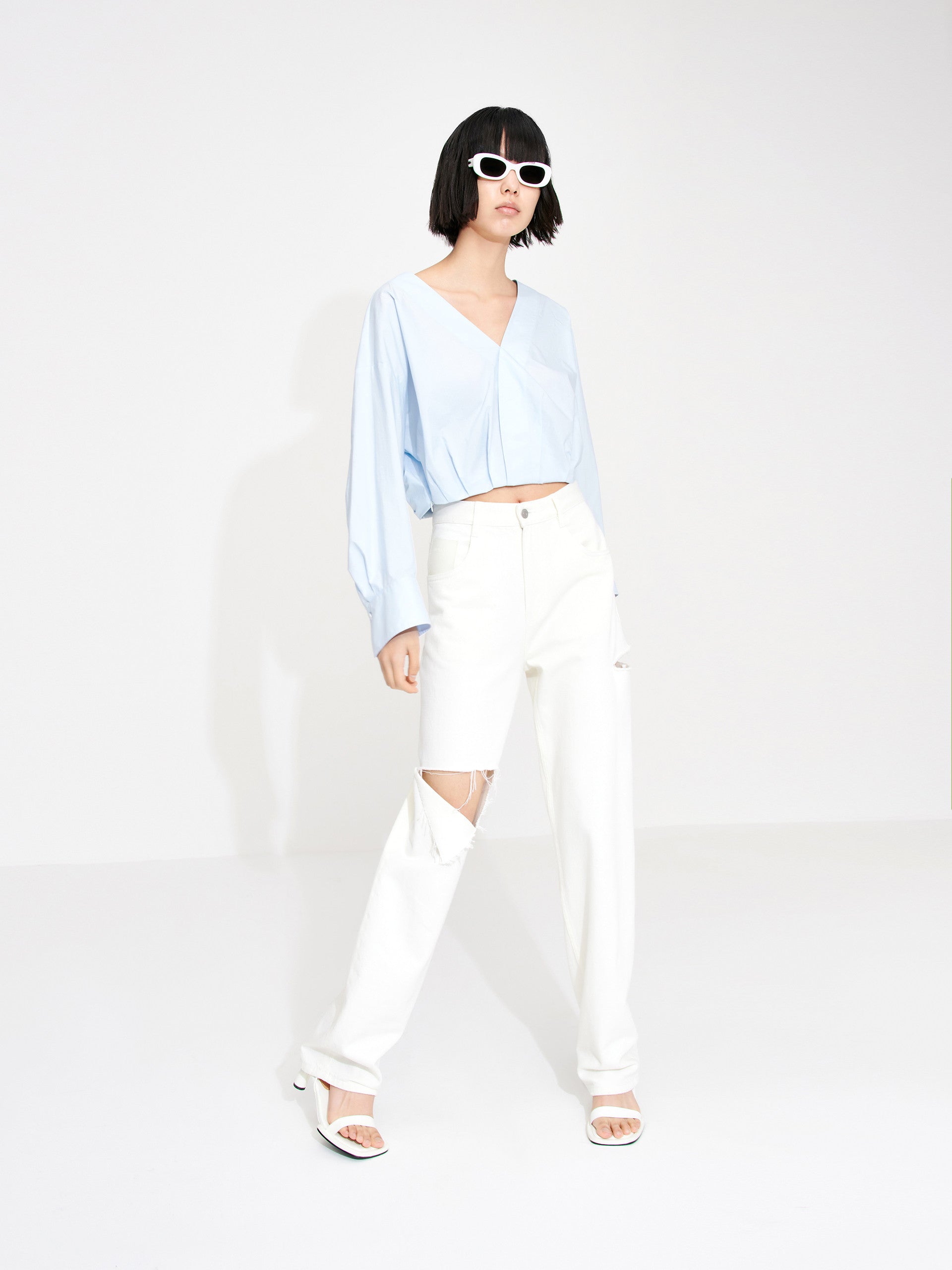 Women's Cropped V-neck Cotton Top in Light Blue