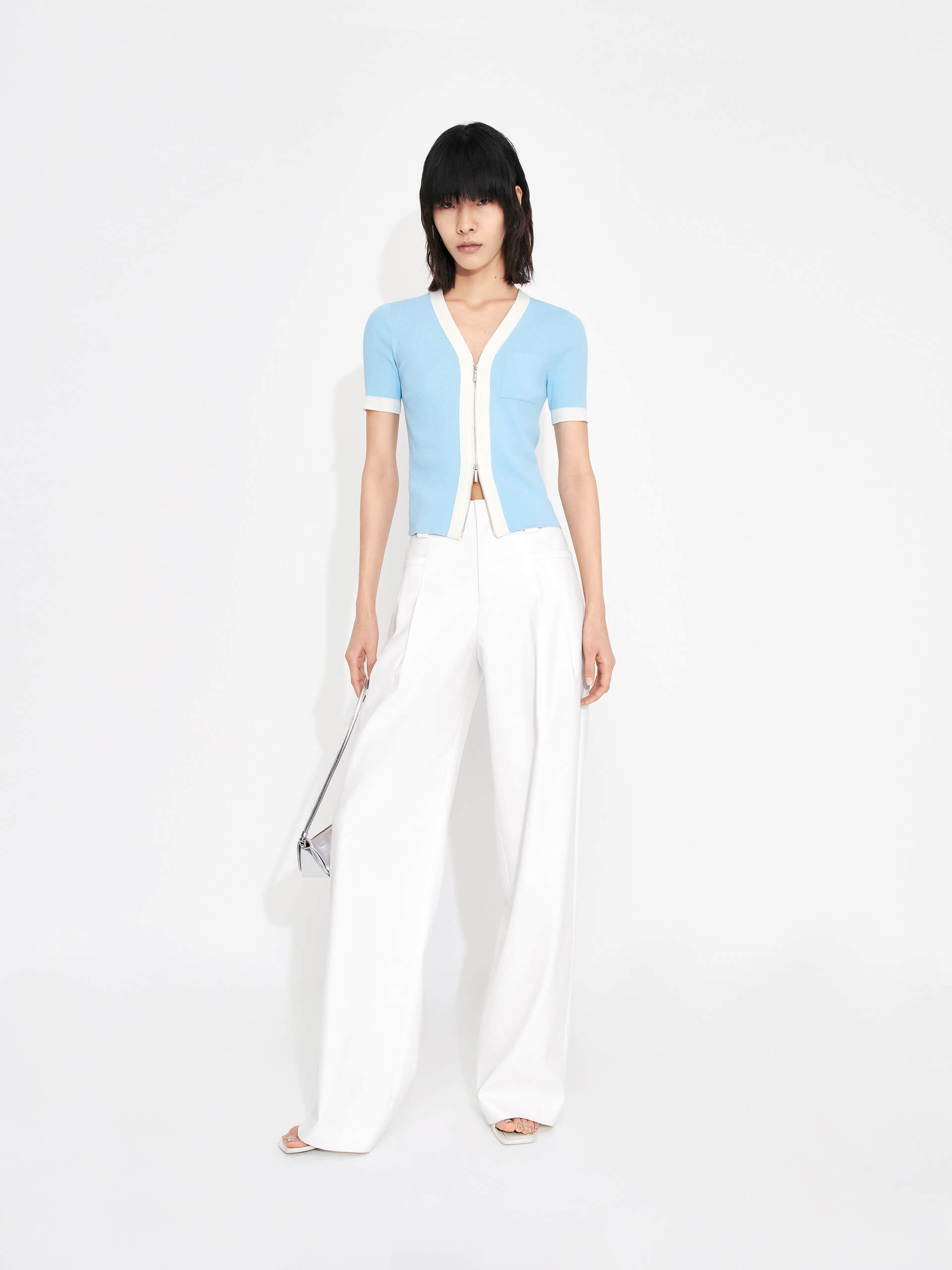 MO&Co. Women's Contrasting Trim Zipper Short SleevesCardigan for Summer Casual Day in Baby Blue