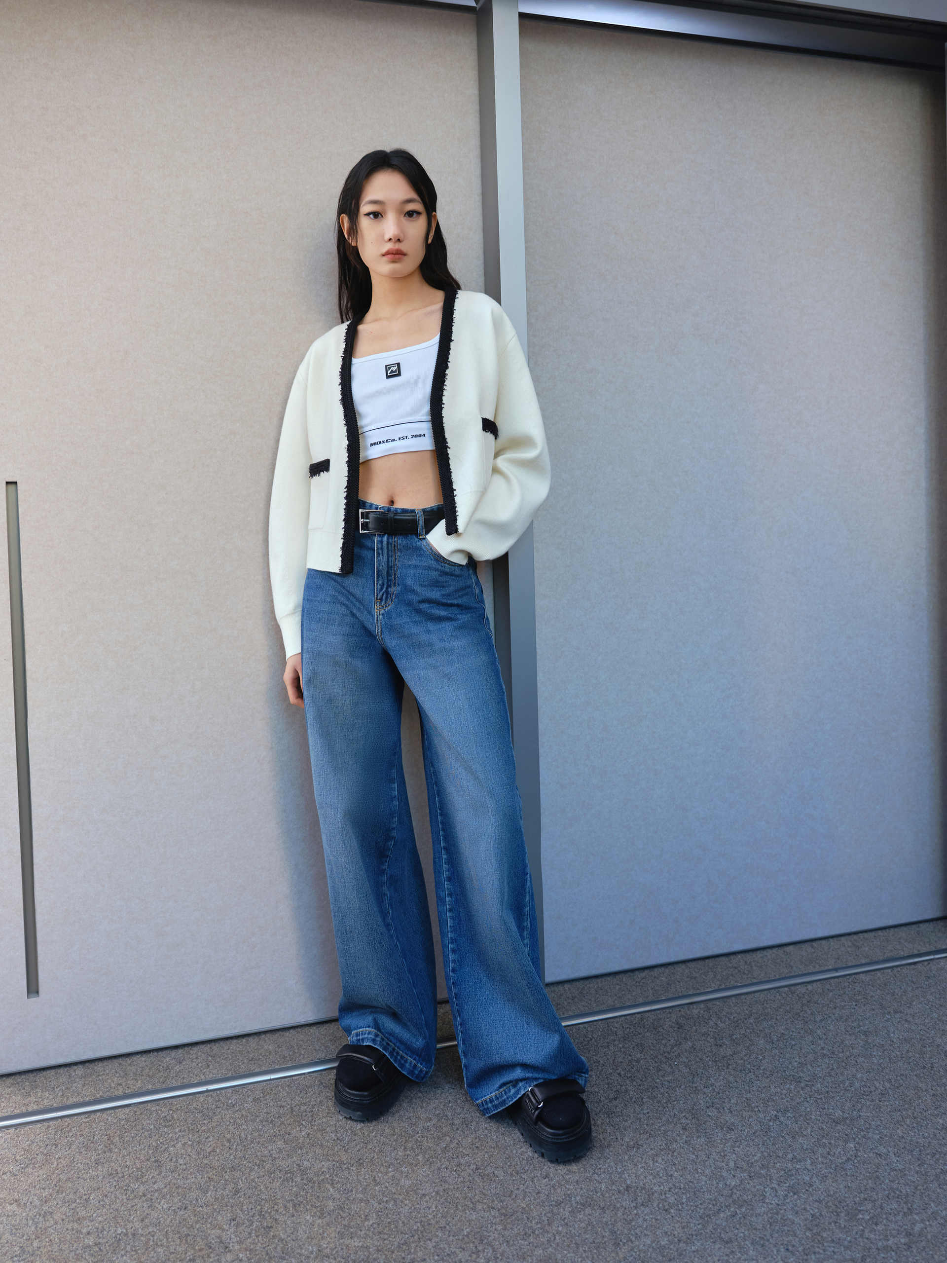 V-neck Contrast Wool Blend Cropped Knit Cardigan in Beige