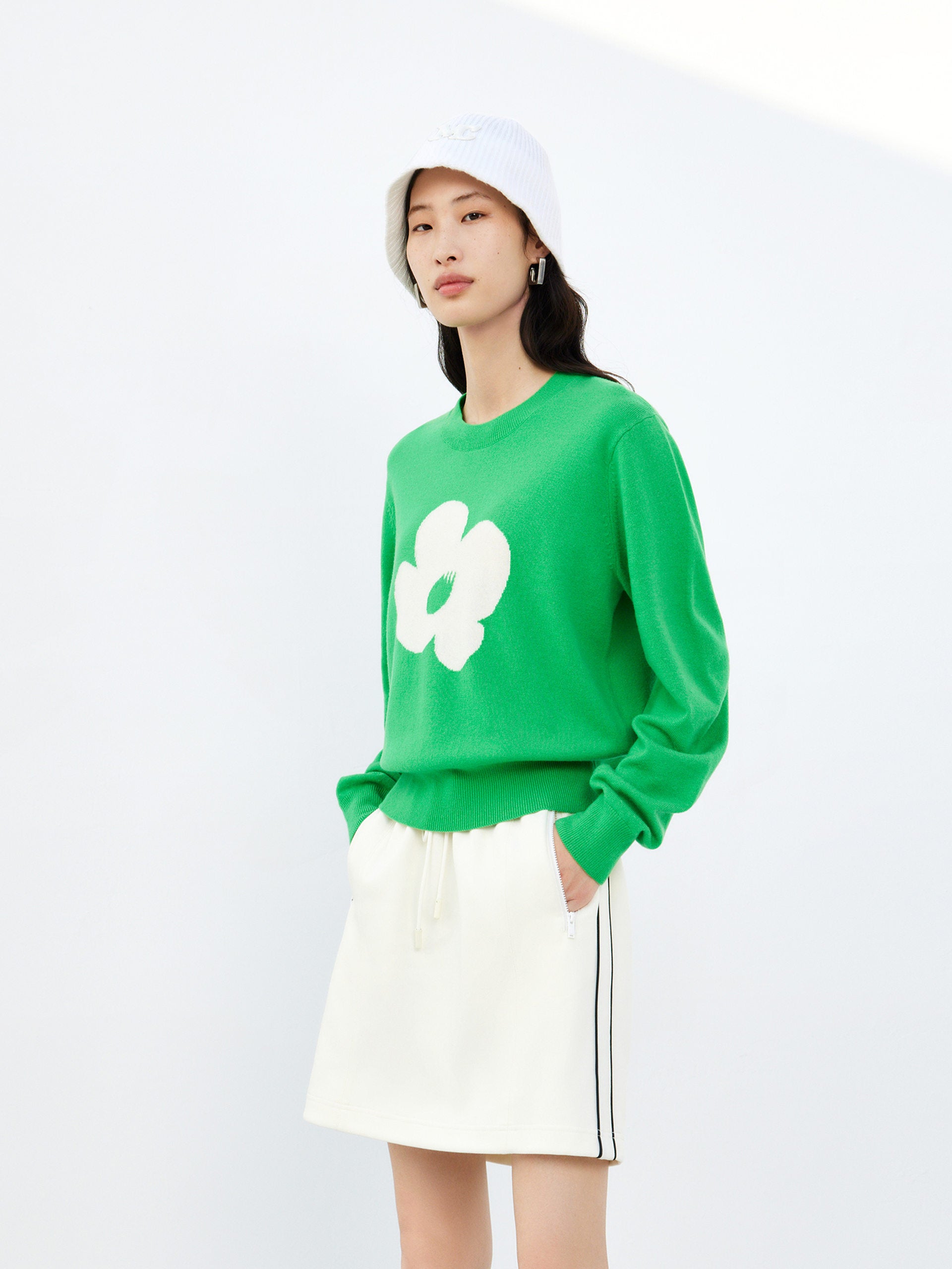 Floral Jacquard Wool Sweater Pullover in Green