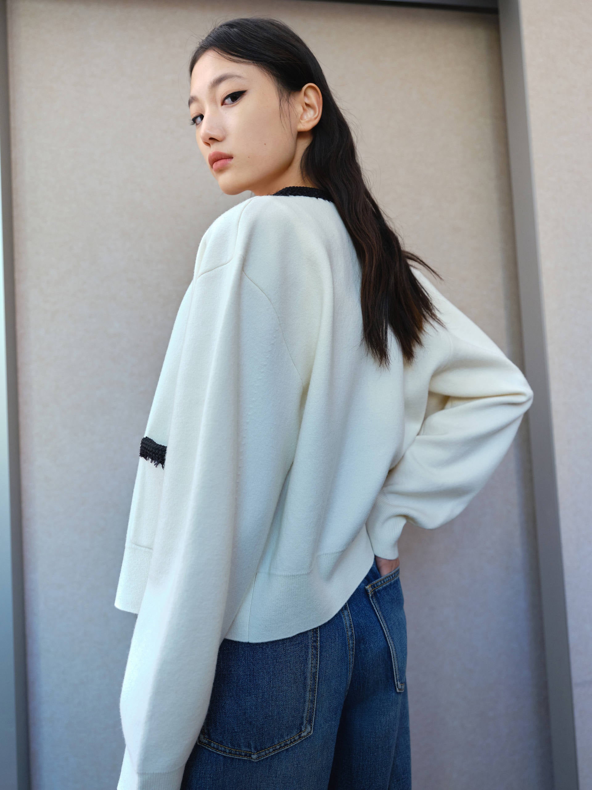 V-neck Contrast Wool Blend Cropped Knit Cardigan in Beige