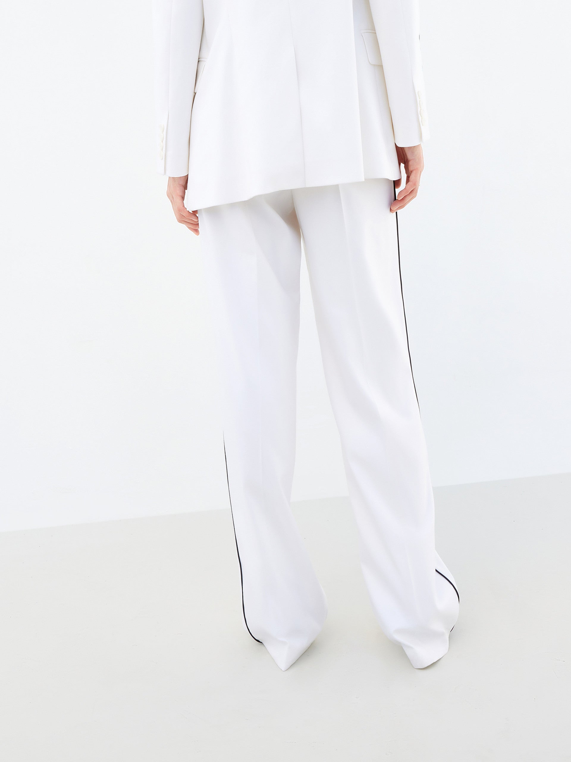 Wide Logo Waistband Straight Athleisure Pants Trousersin White