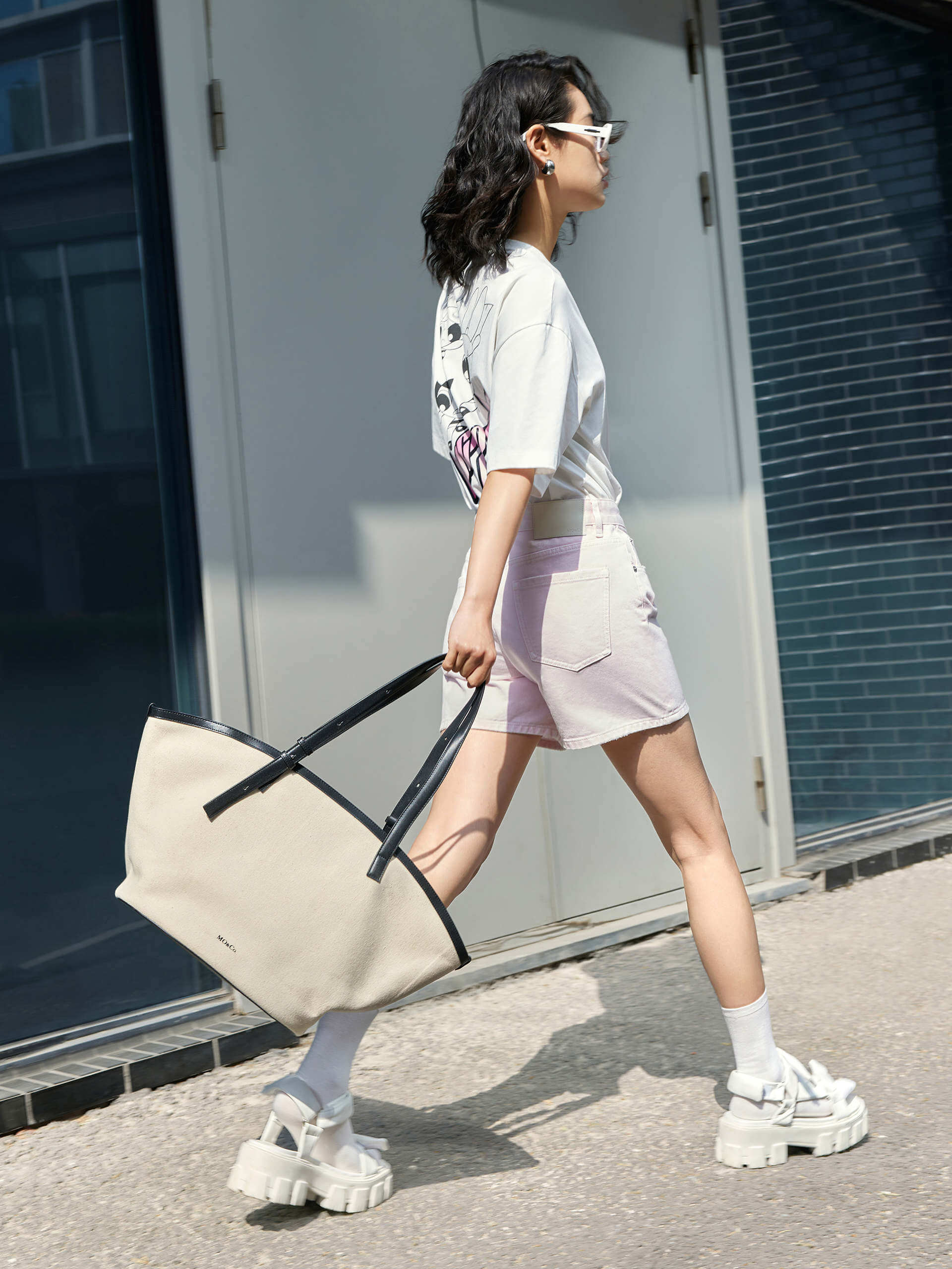 MO&Co. Women's Ripped Details Light Pink Denim Cotton Shorts