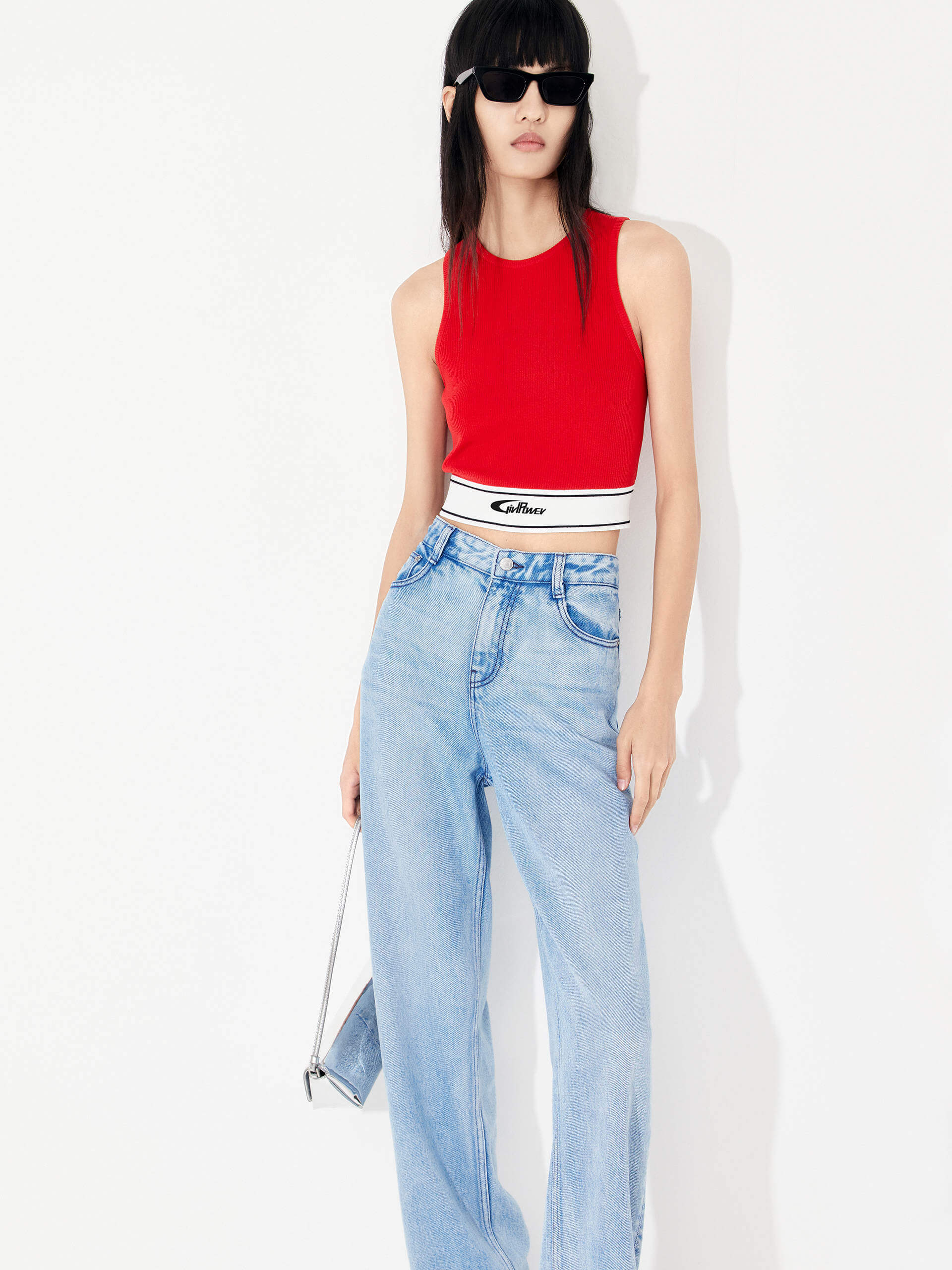 MO&Co. Women's Full Length Straight Light Blue Jeans. Craft from eco-friendly material lyocell, the jeans features high waist, light blue wash effect, wide and straight fit.